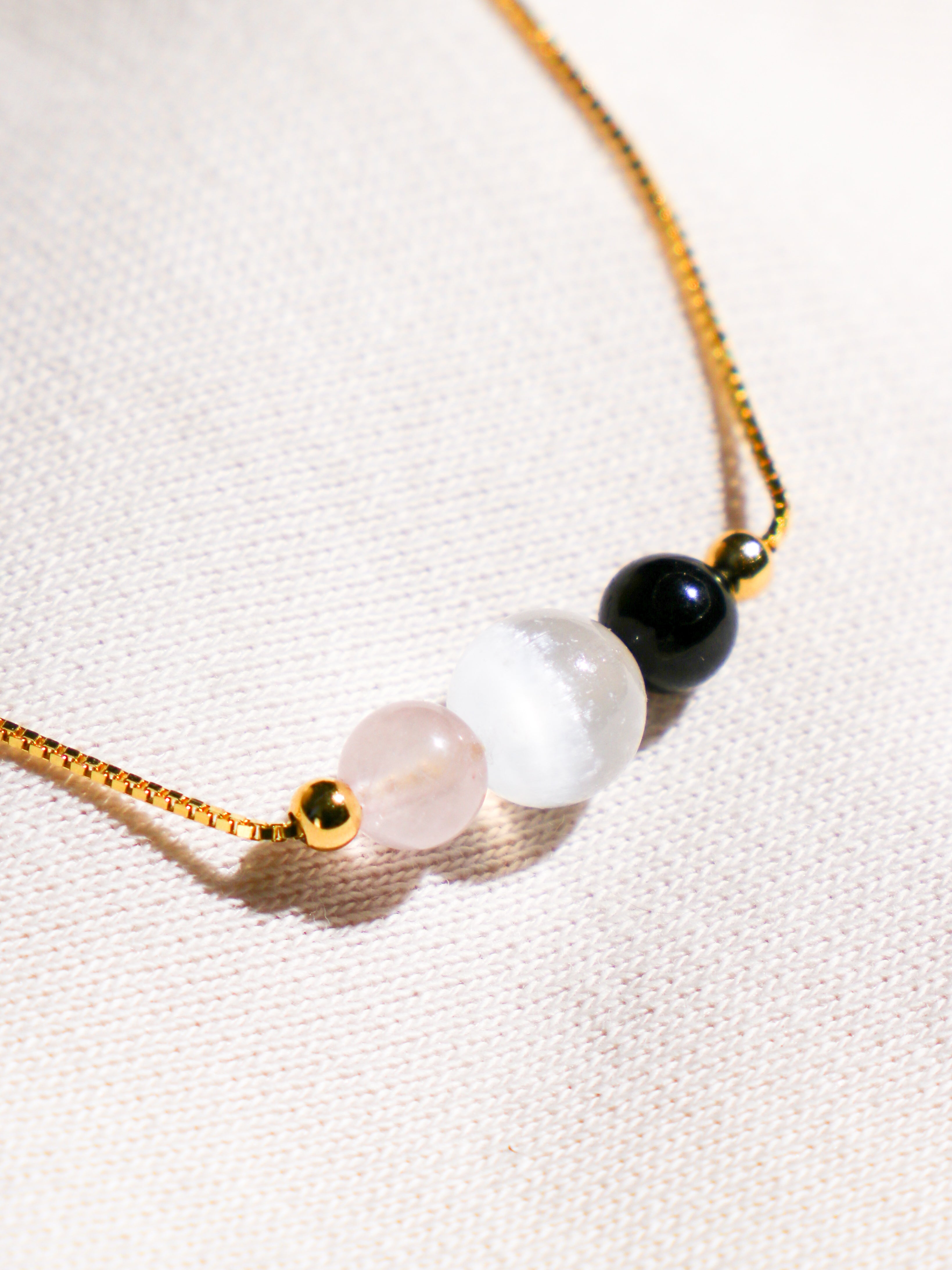 Beskyttelse - Intention Gems Armbånd (Sort Turmalin - Selenit - Rosakvarts)