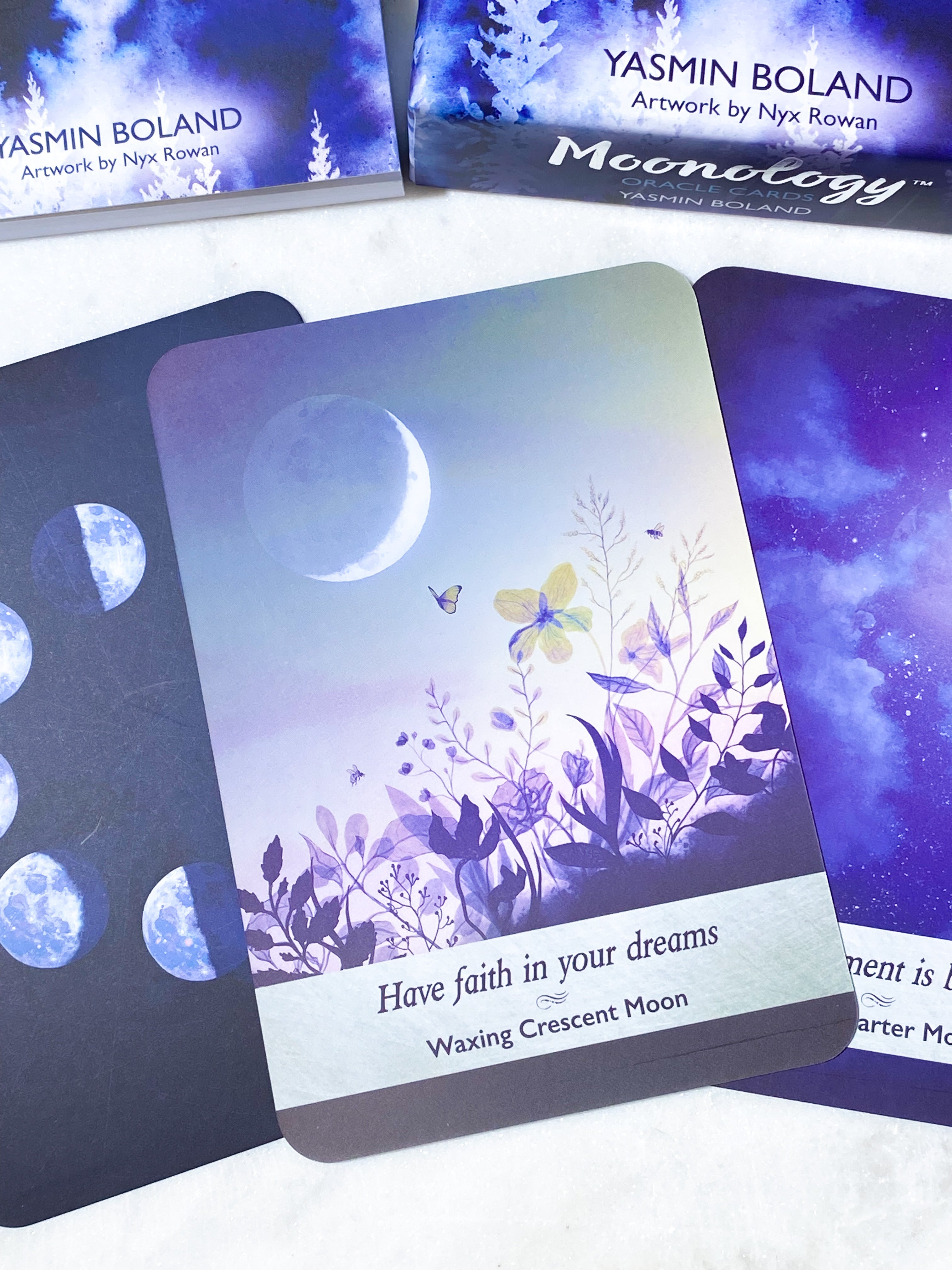 Moonology Oracle "Orakelkort" af Yasmin Boland