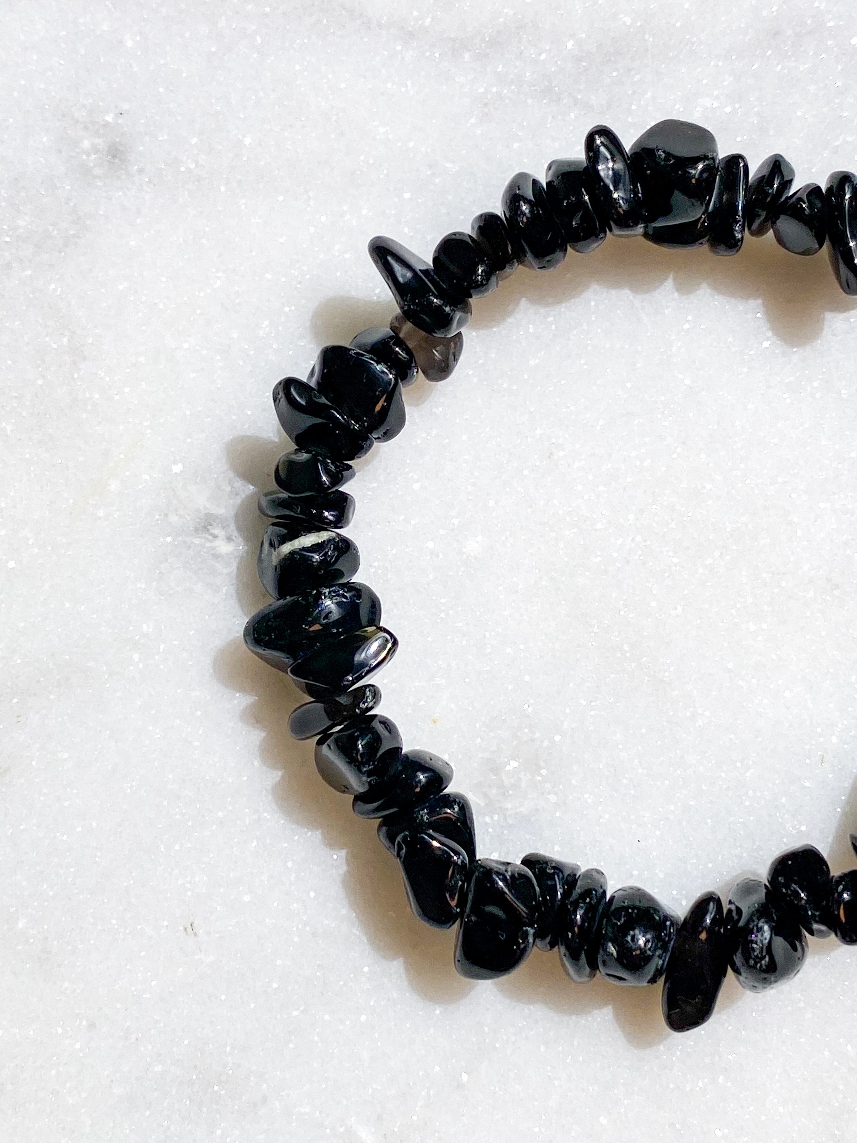 Obsidian Chip Armbånd