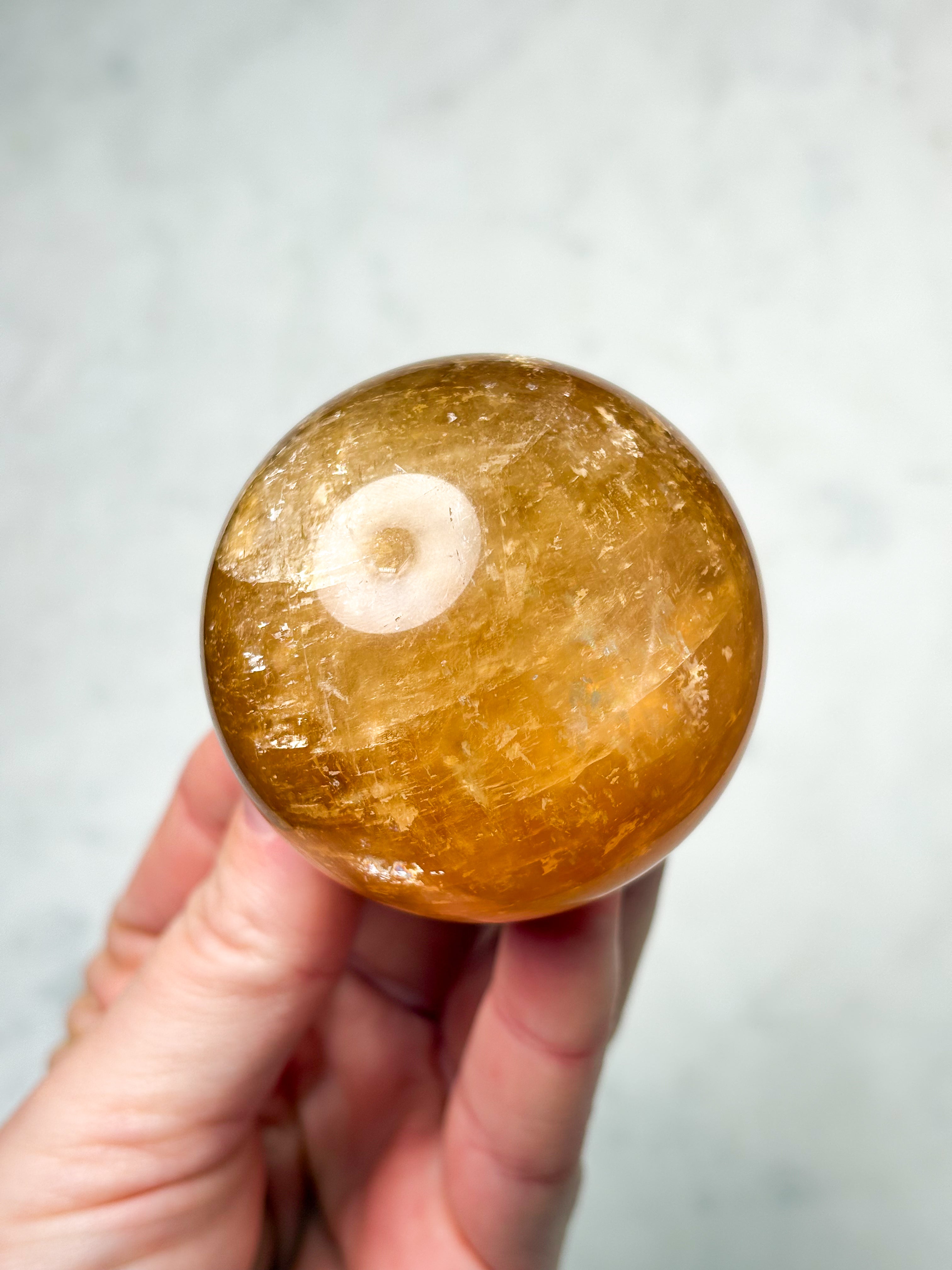 Optisk Honning Calcit Kugle (Nr. 1)