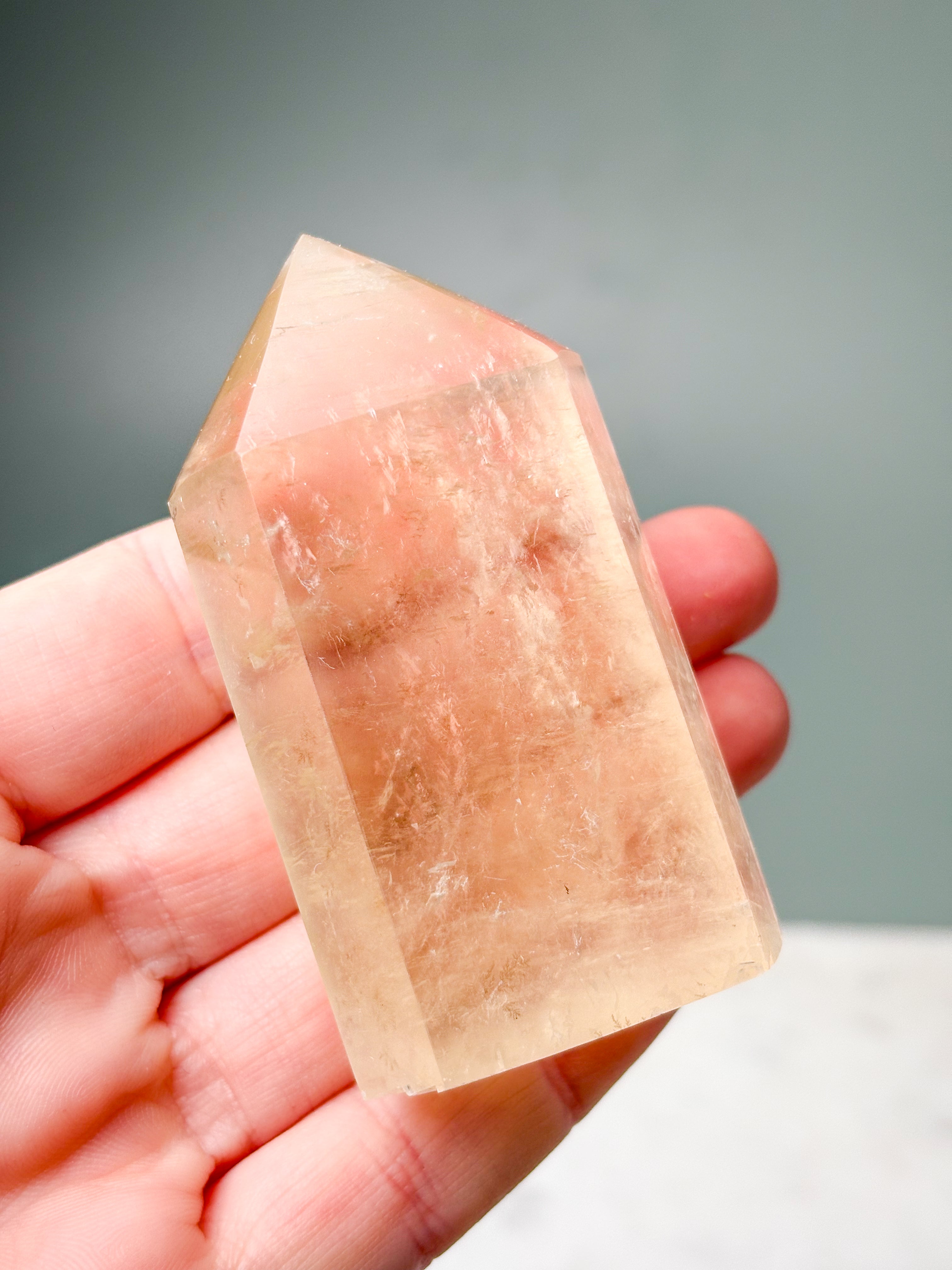 Optisk Honning Calcit Tårn (Nr. 6)