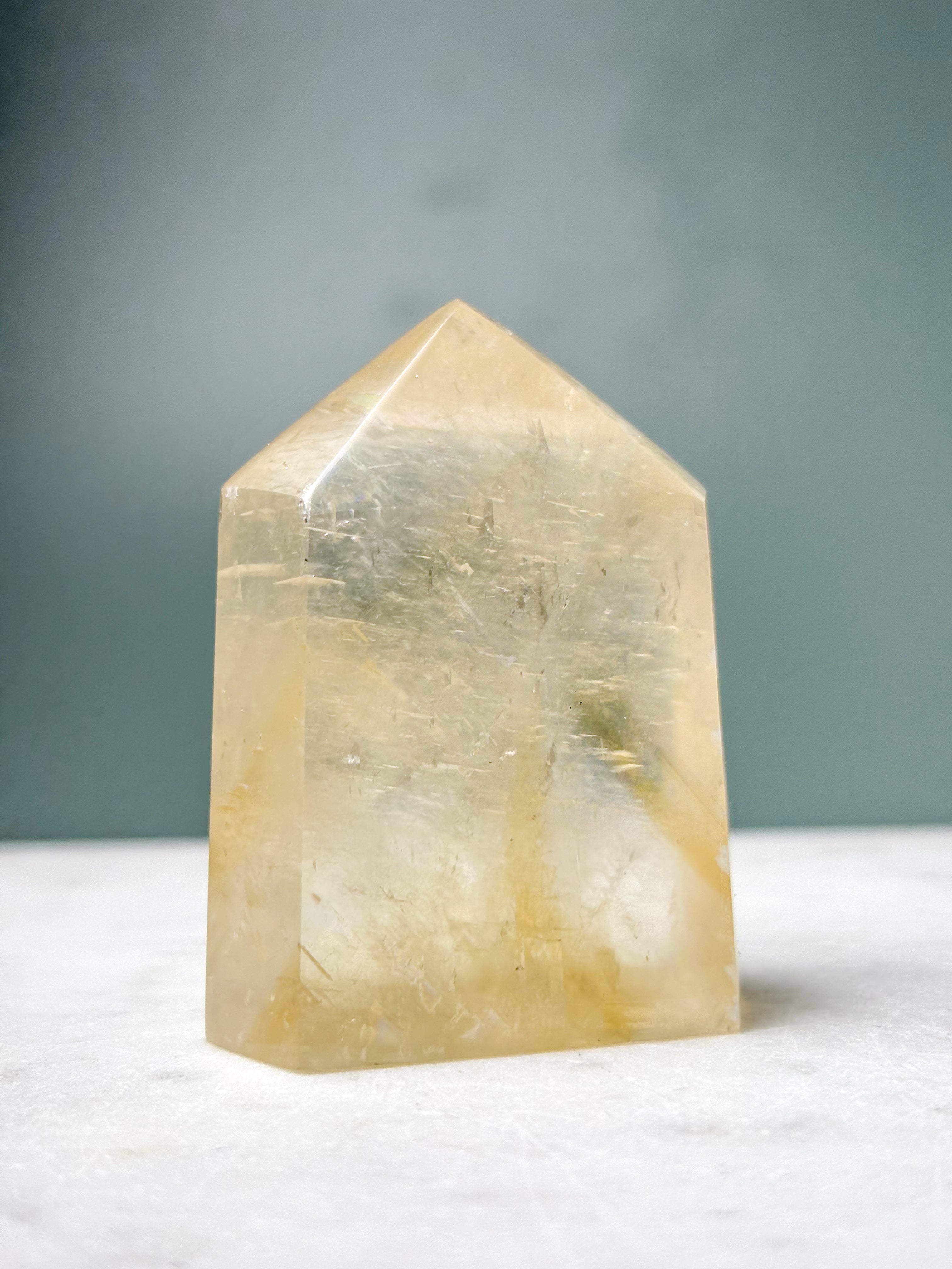 Optisk Honning Calcit Tårn (Nr. 10)