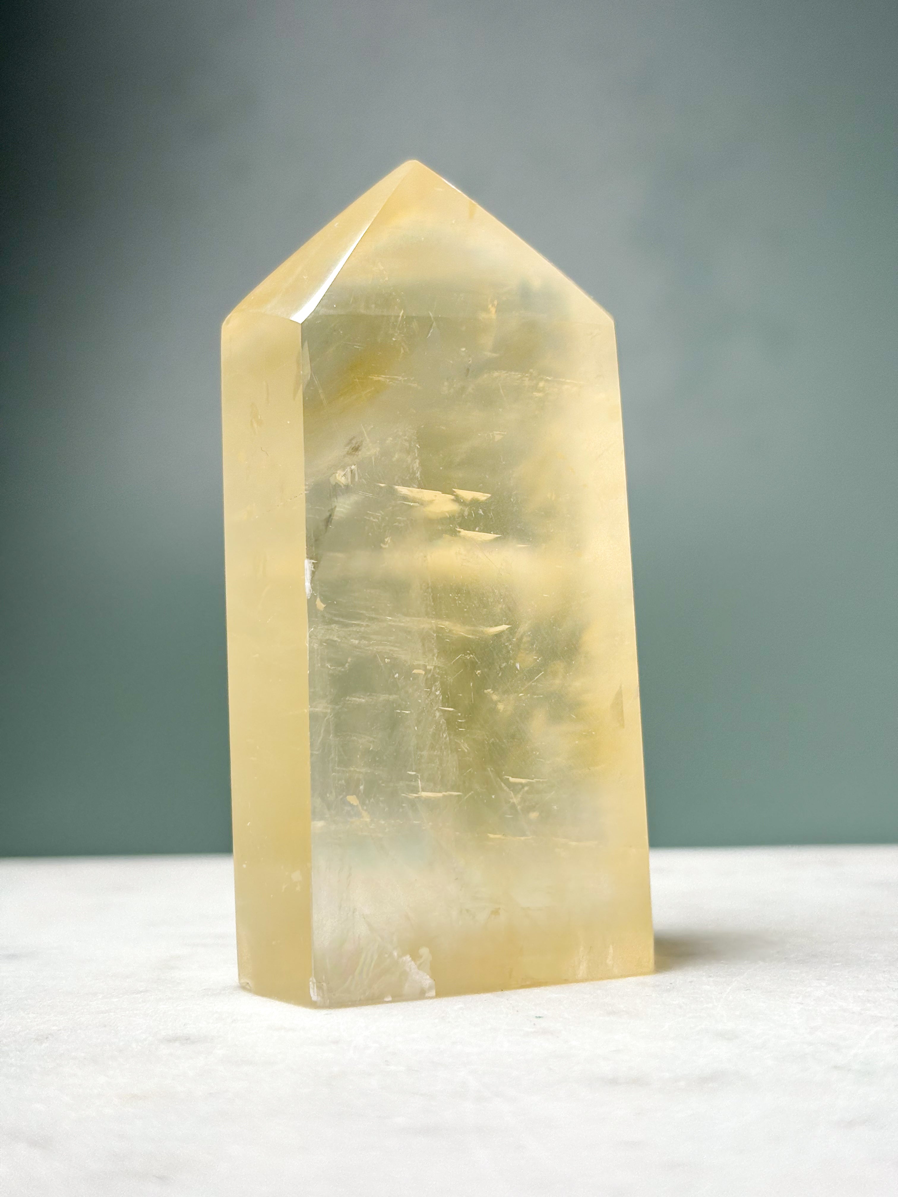 Optisk Honning Calcit Tårn (Nr. 11)