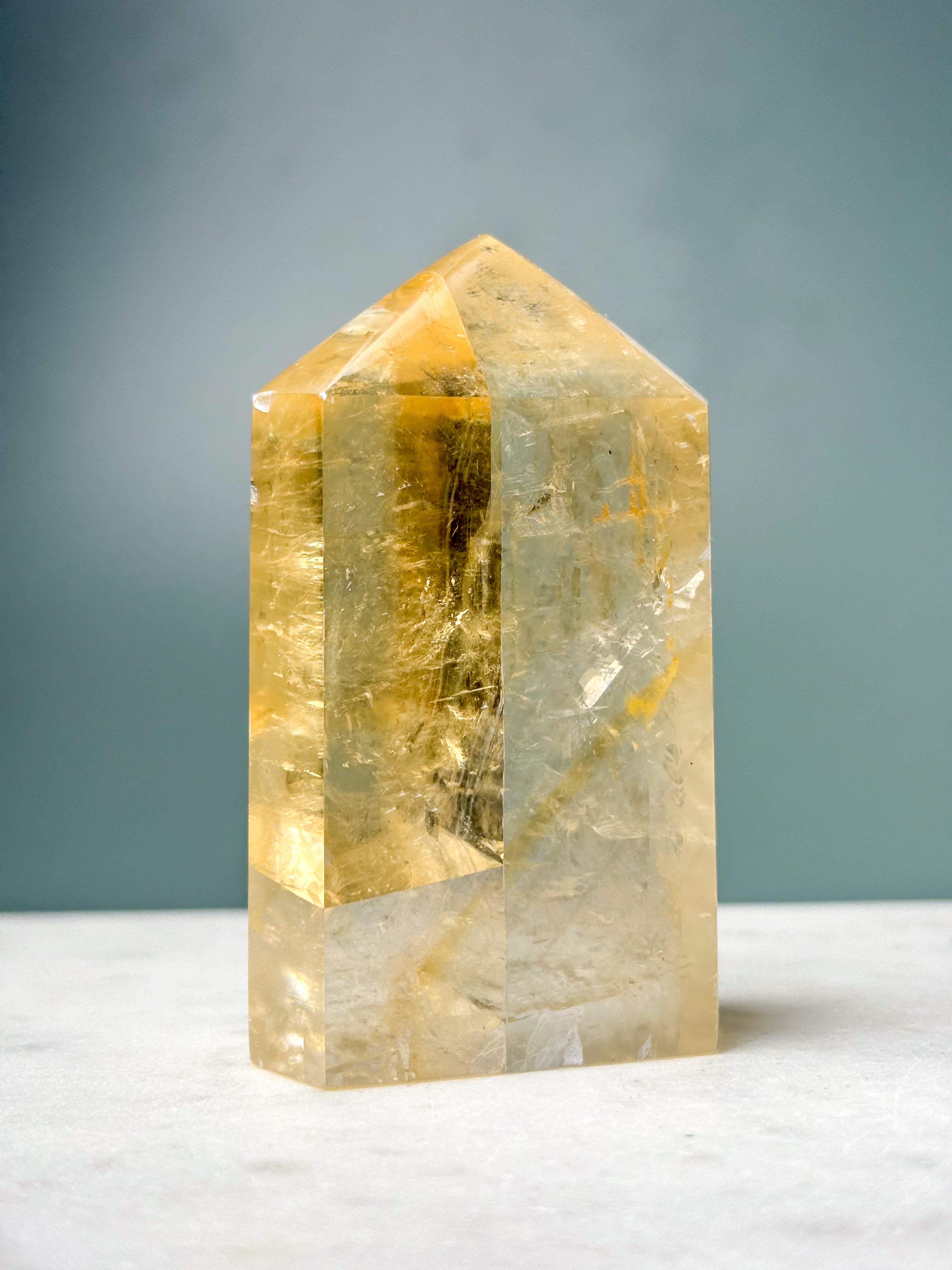 Optisk Honning Calcit Tårn (Nr. 20)