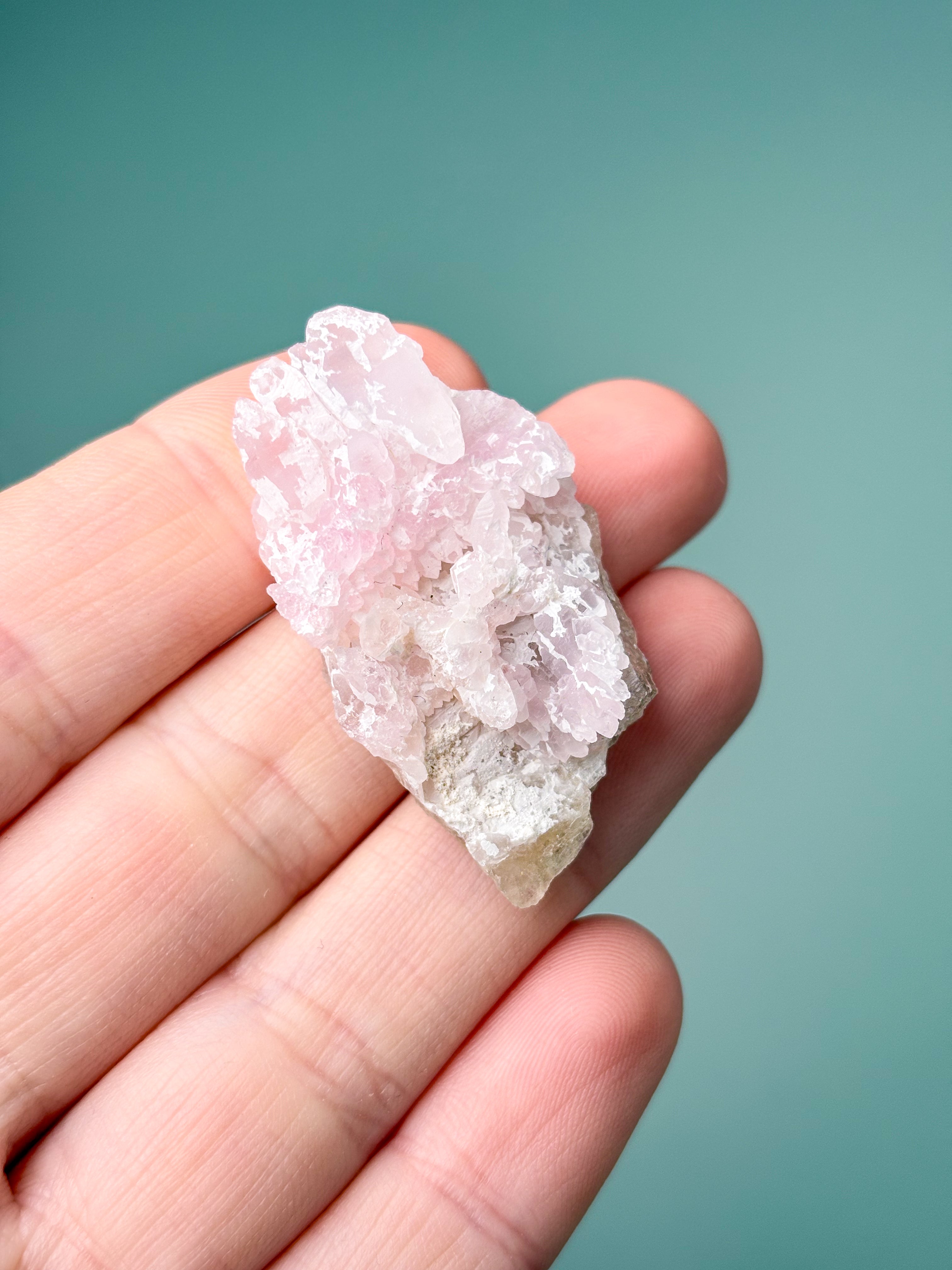 Krystalliseret Rosakvarts Eksklusiv Kvalitet (Nr. 1)
