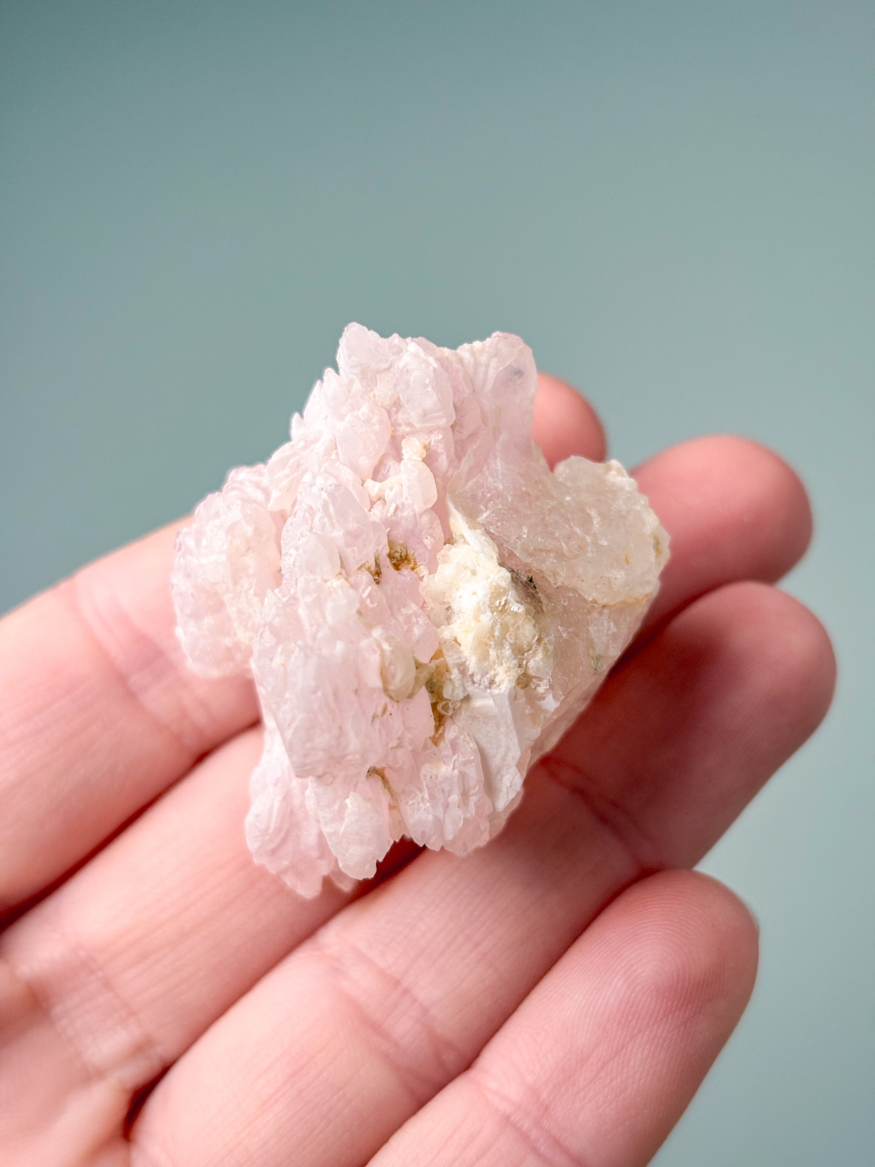 Krystalliseret Rosakvarts Eksklusiv Kvalitet (Nr. 7)