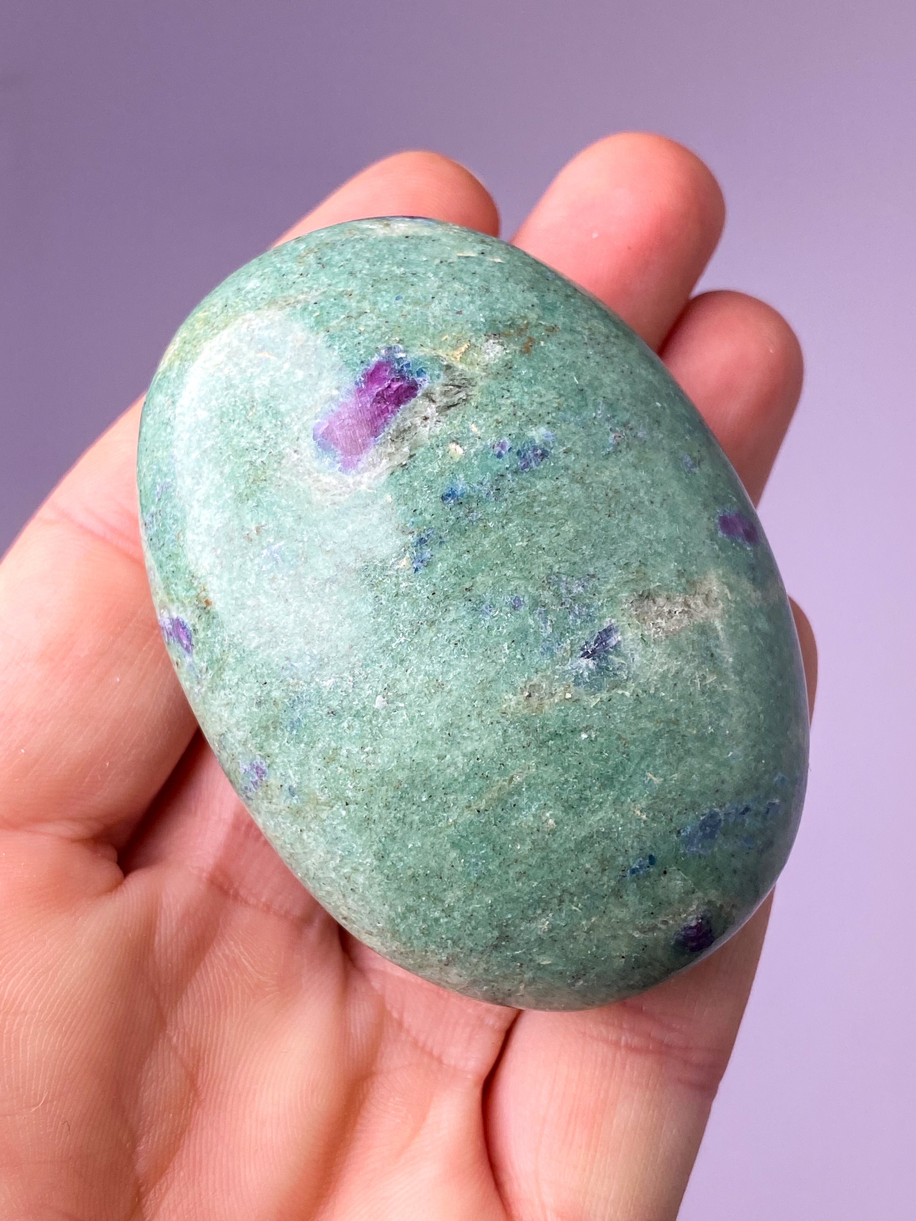 Rubin Fuchsit Palmstone (Nr. 7)