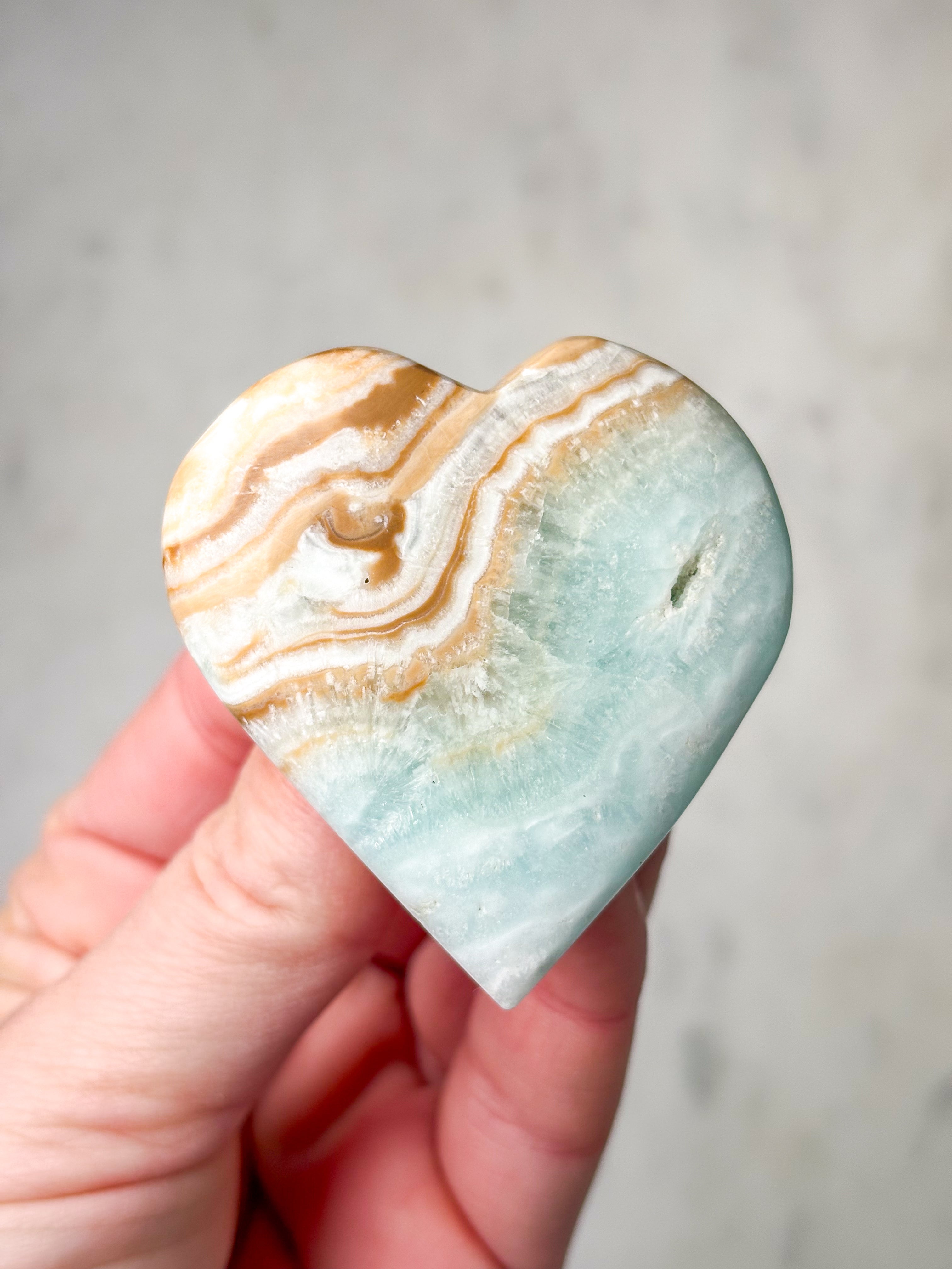 Caribisk Calcit Hjerte (Nr. 1)