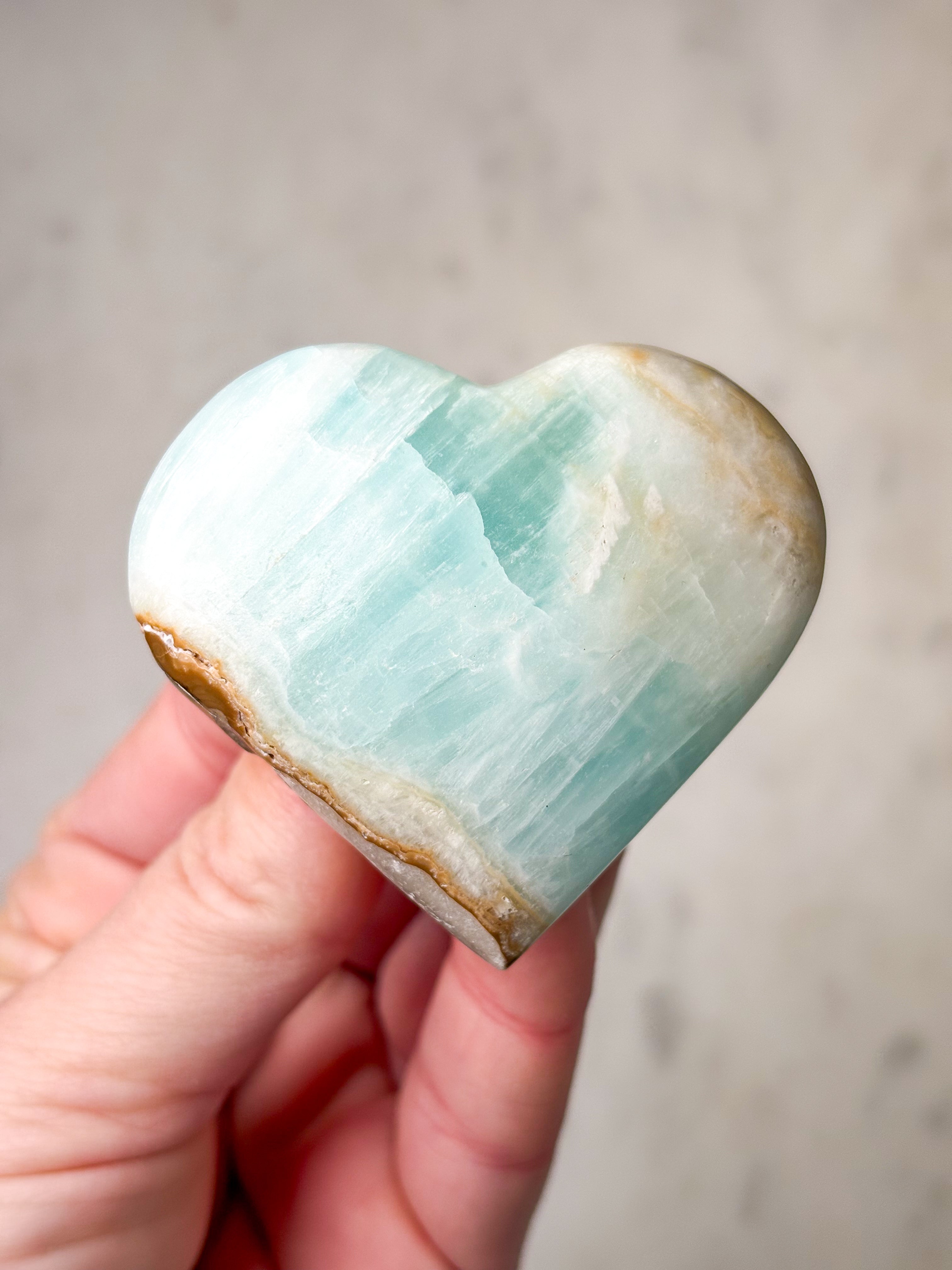 Caribisk Calcit Hjerte (Nr. 6)