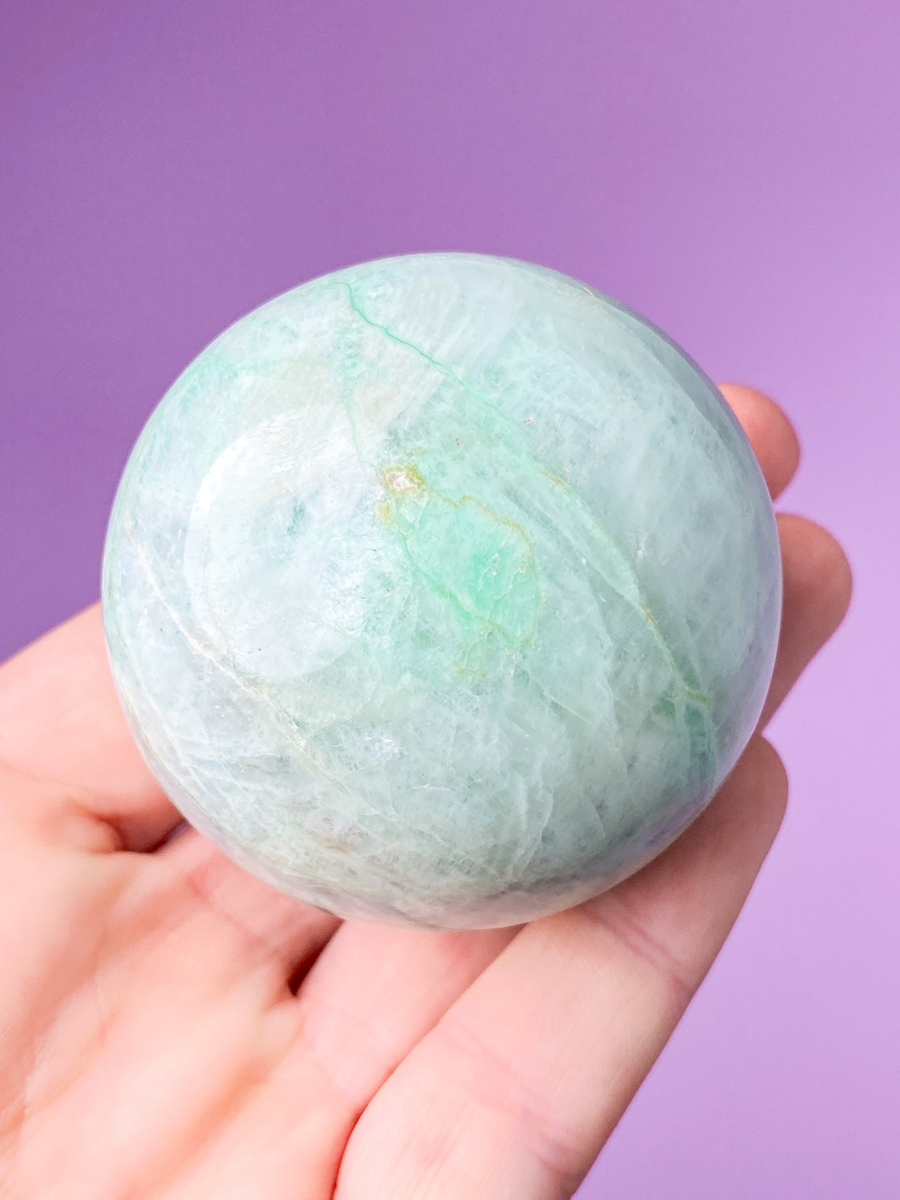 Grøn Månesten (Garnierit) Kugle (Nr. 2)