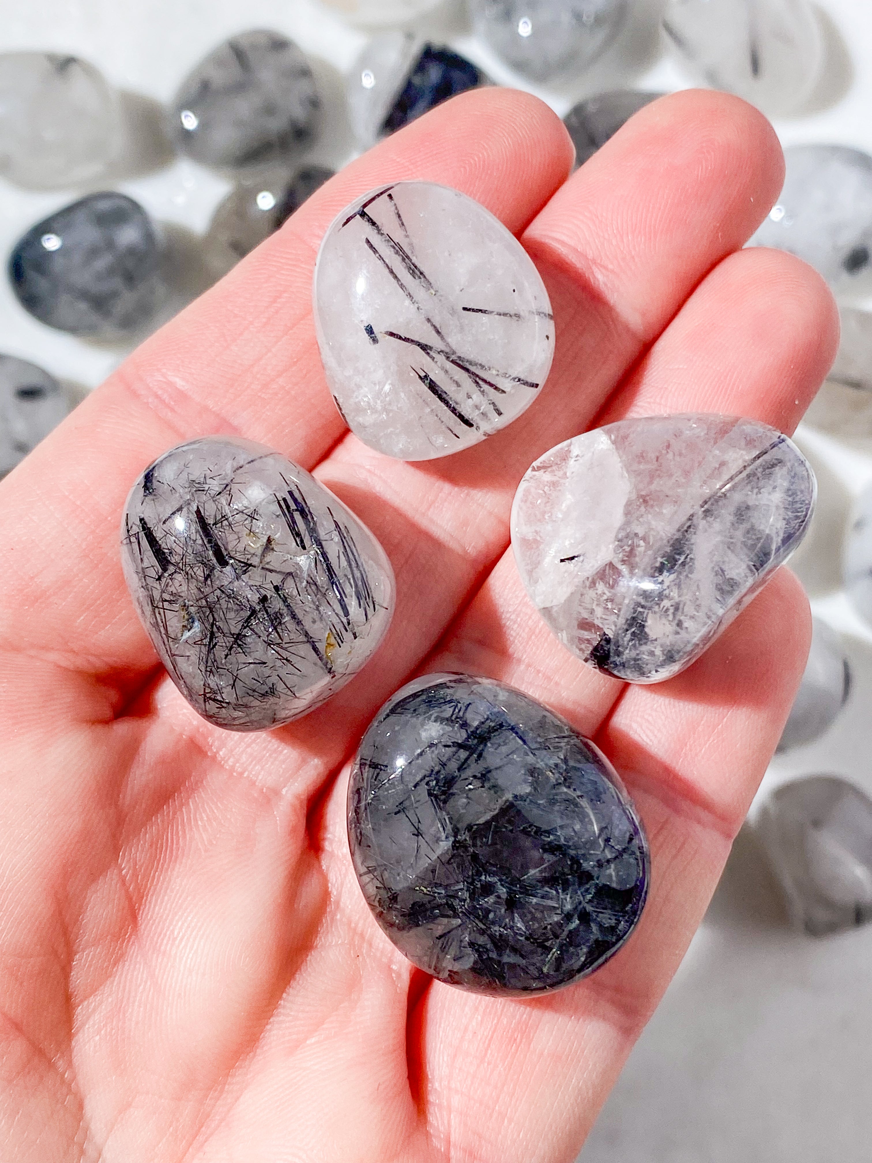 Turmalinkvarts polerad