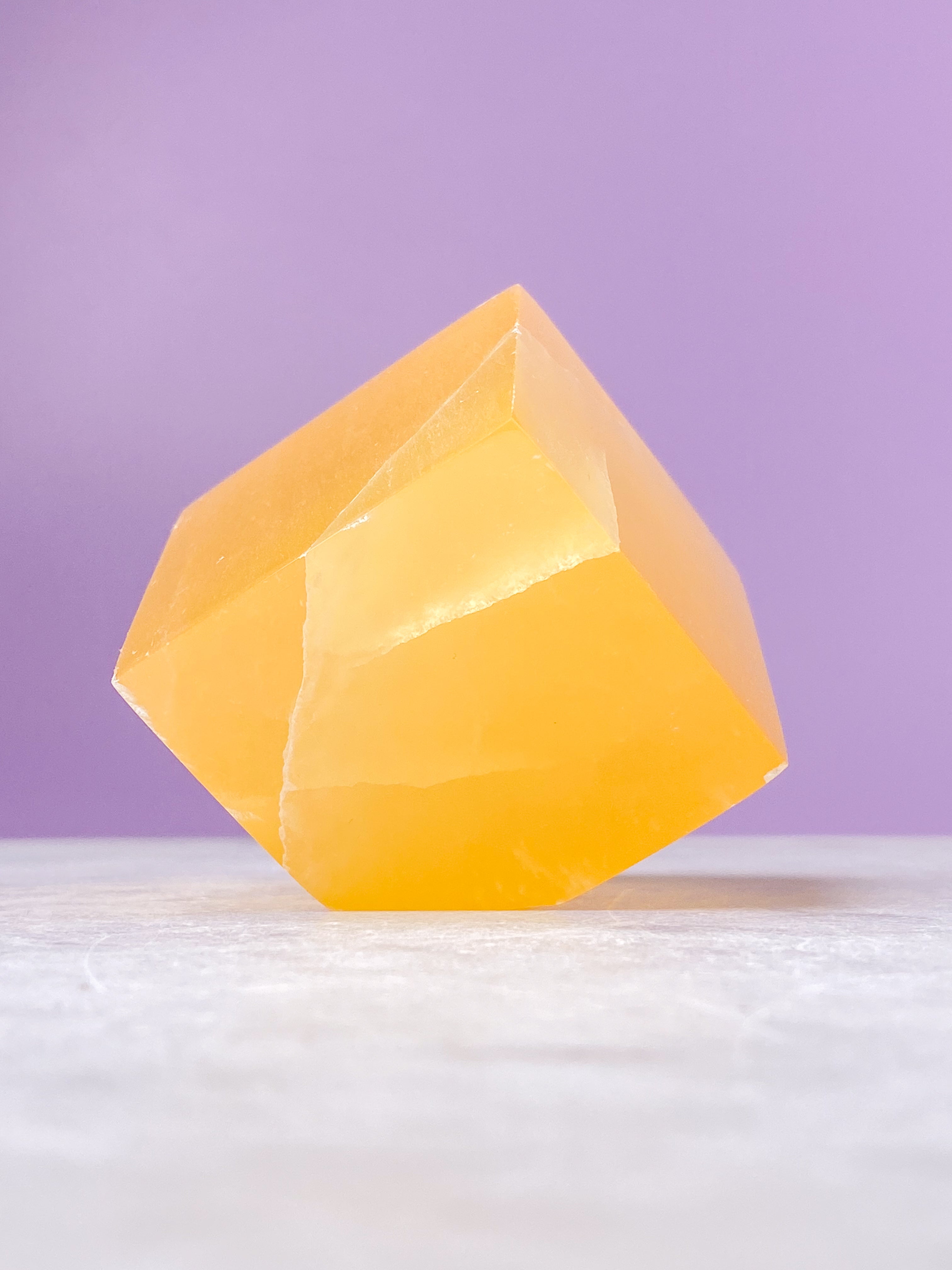 Honeycomb Calcit Kube (Nr. 7)