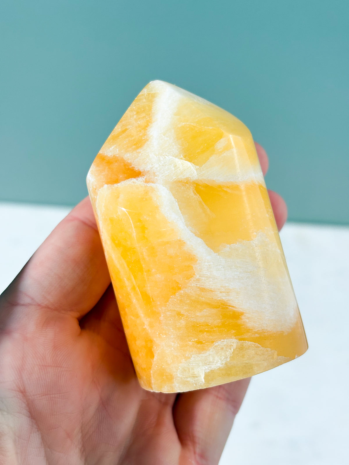 Honeycomb Calcit Tårn (Nr. 2)