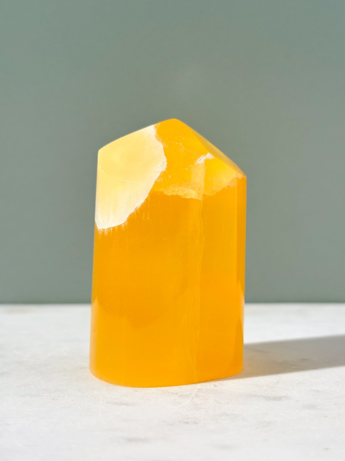 Honeycomb Calcit Tårn (Nr. 3)