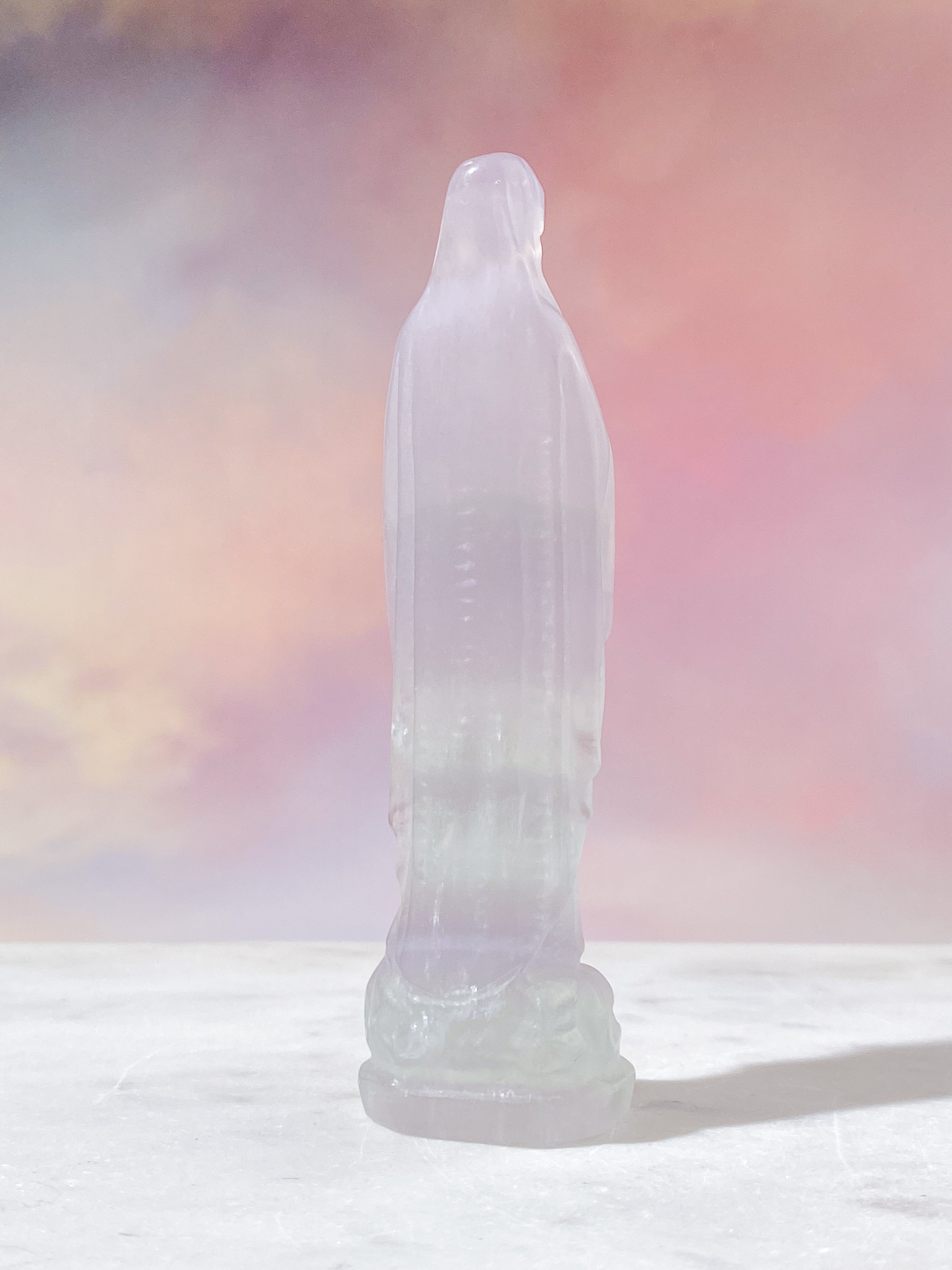 Lavendel (Yttrium) Fluorit Madonna (Nr. 1)