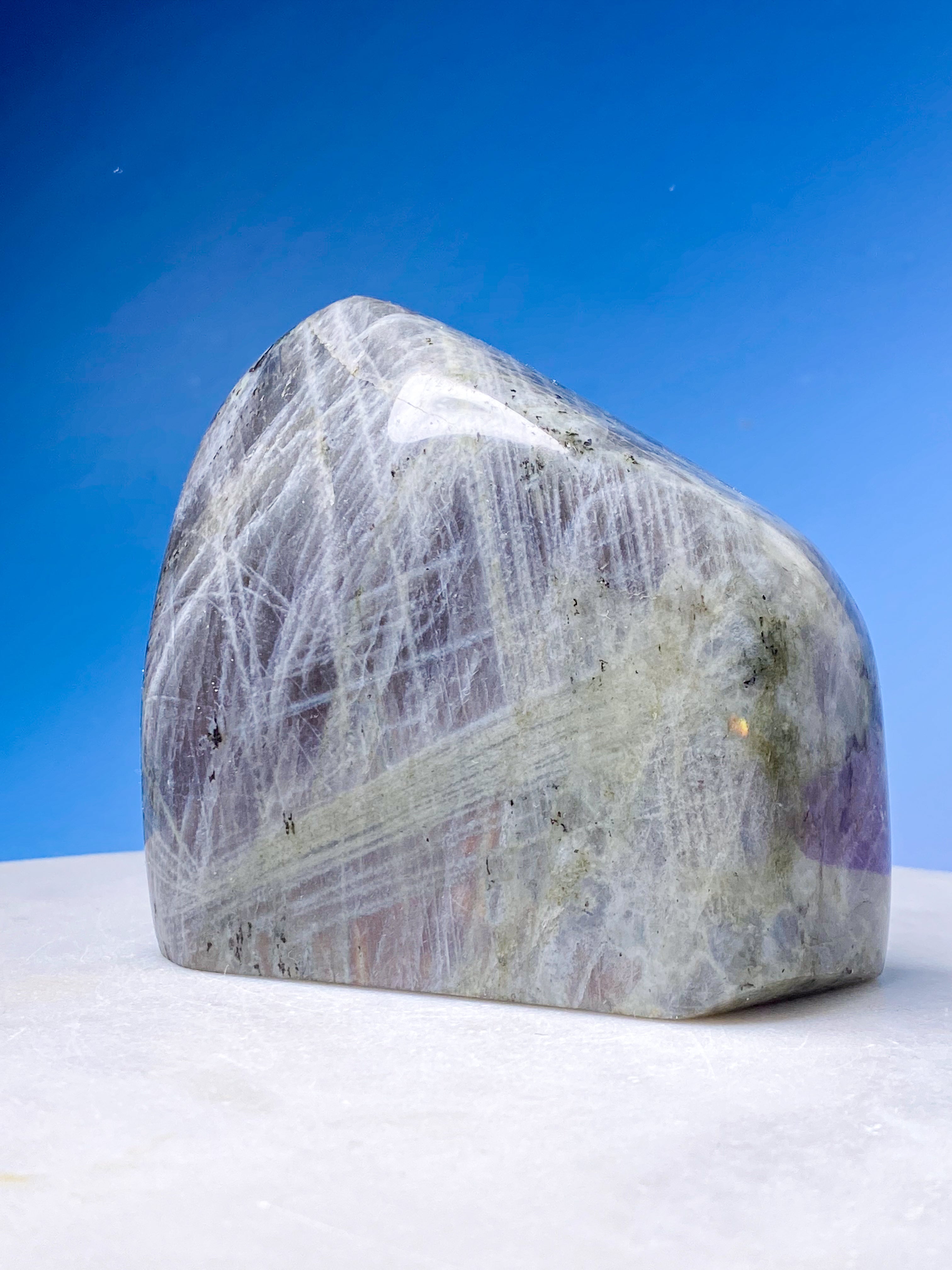 Lilla Labradorit Freeform (Nr. 1)