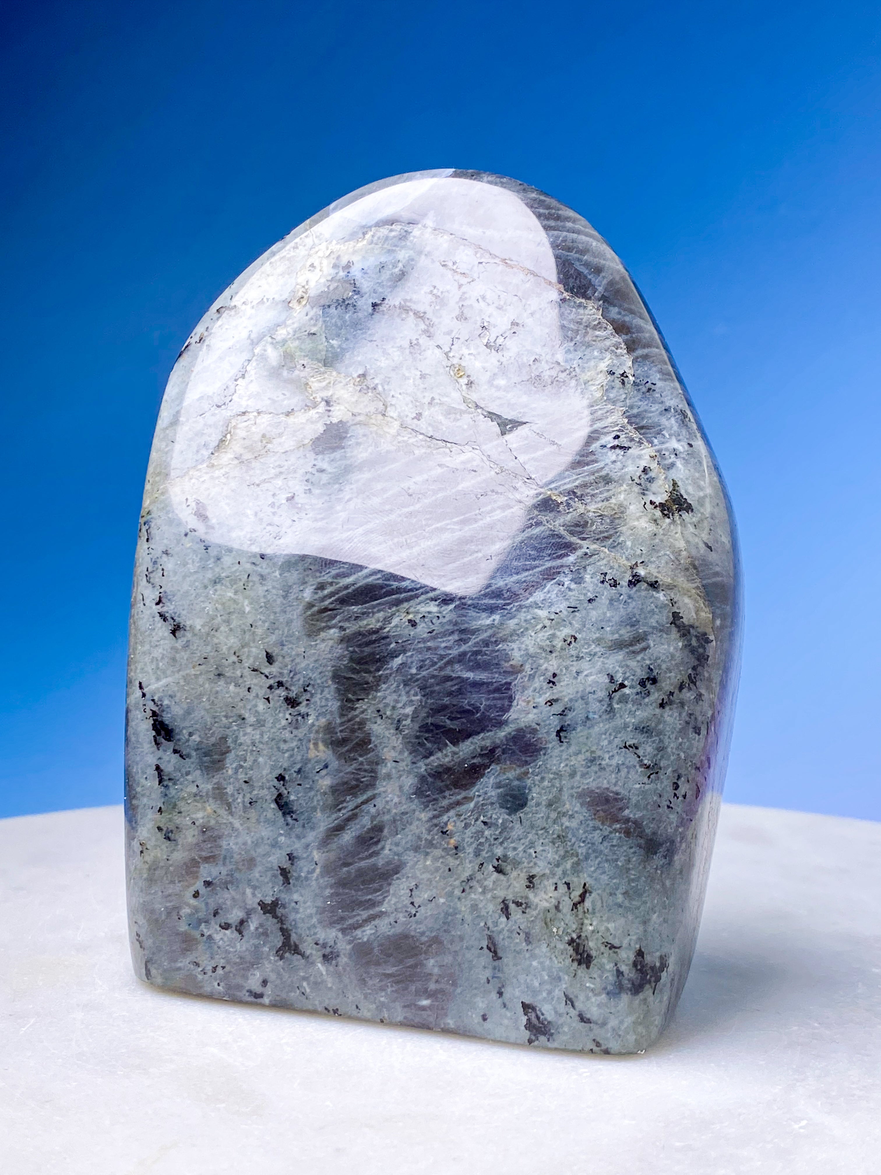 Lilla Labradorit Freeform (Nr. 2)