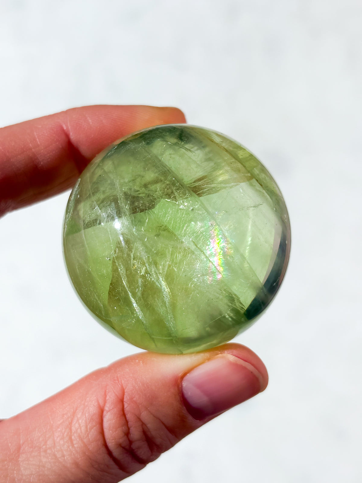 Apple Green Fluorit Kugle - Med Regnbue (Nr. 4)