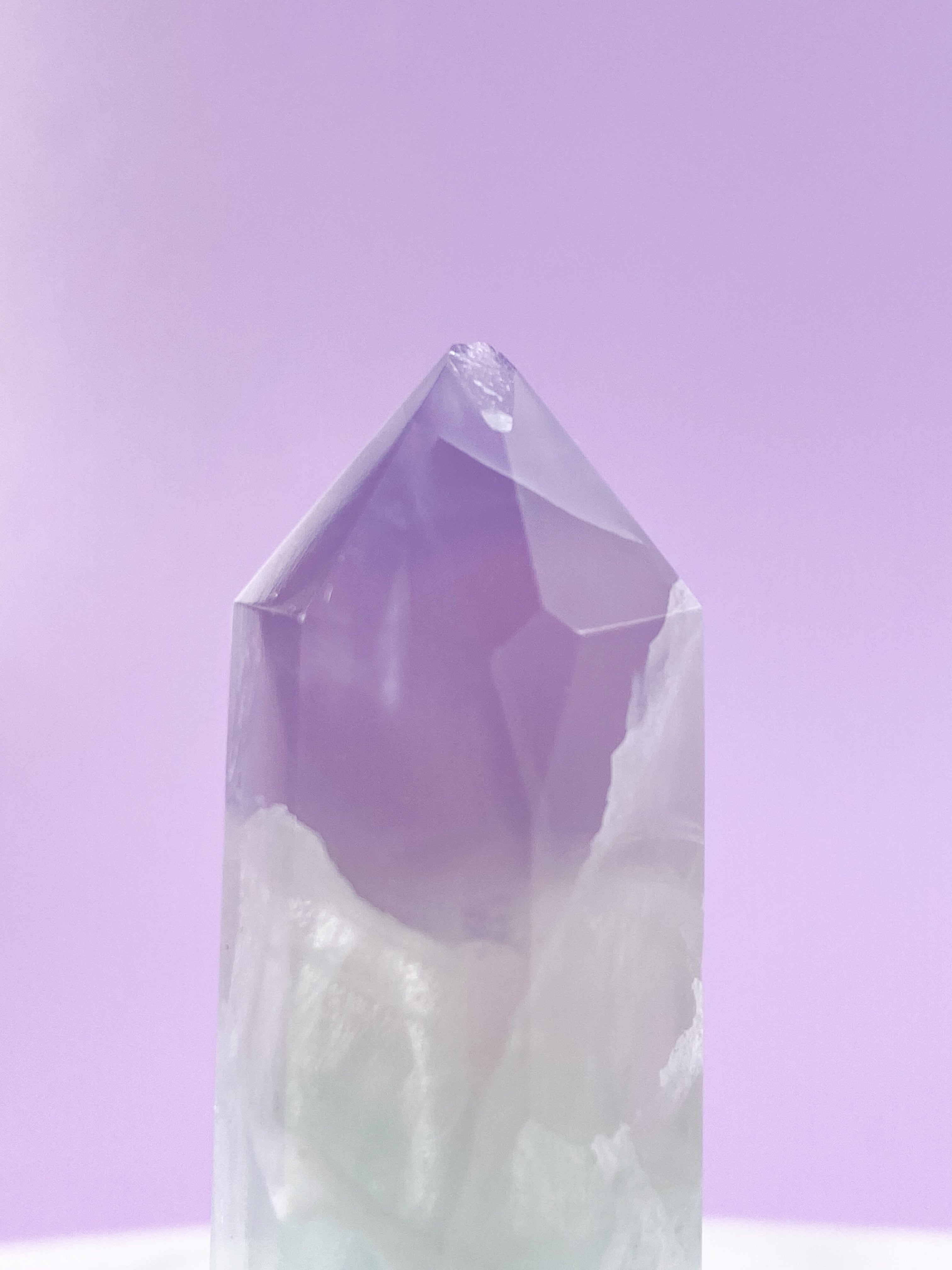 Lavendel Yttrium Fluorit Tårn (Nr. 27)