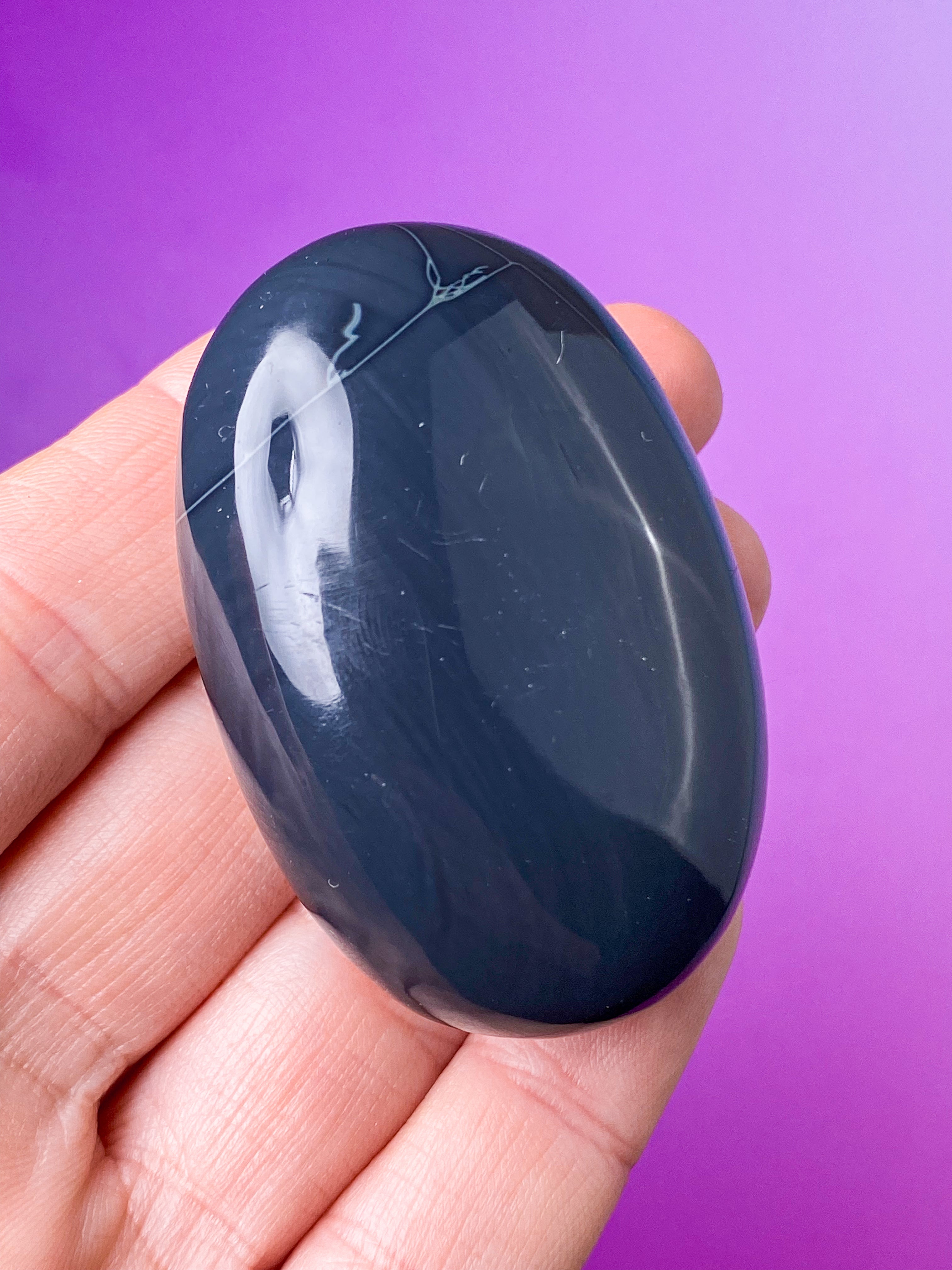 Spiderweb Obsidian Palmstone (Nr. 3)