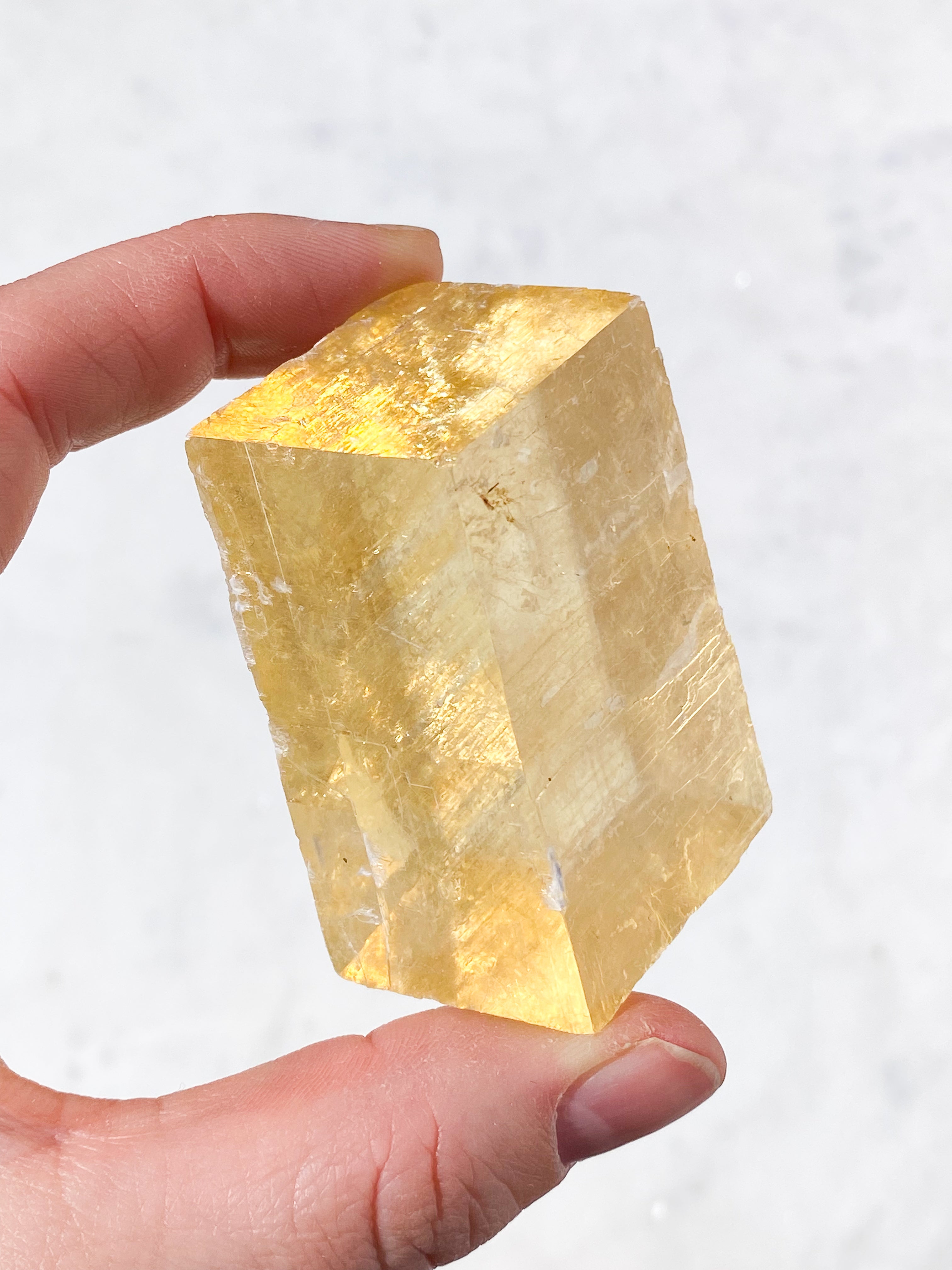 Optisk Honning Calcit Rå (Nr. 4)