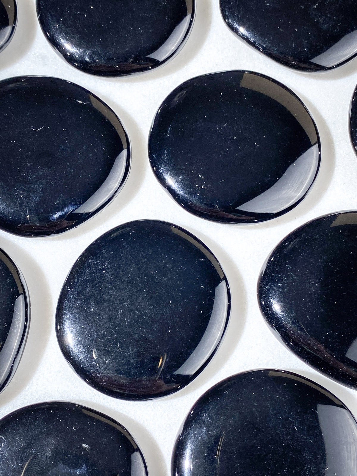 Sort Obsidian Disc