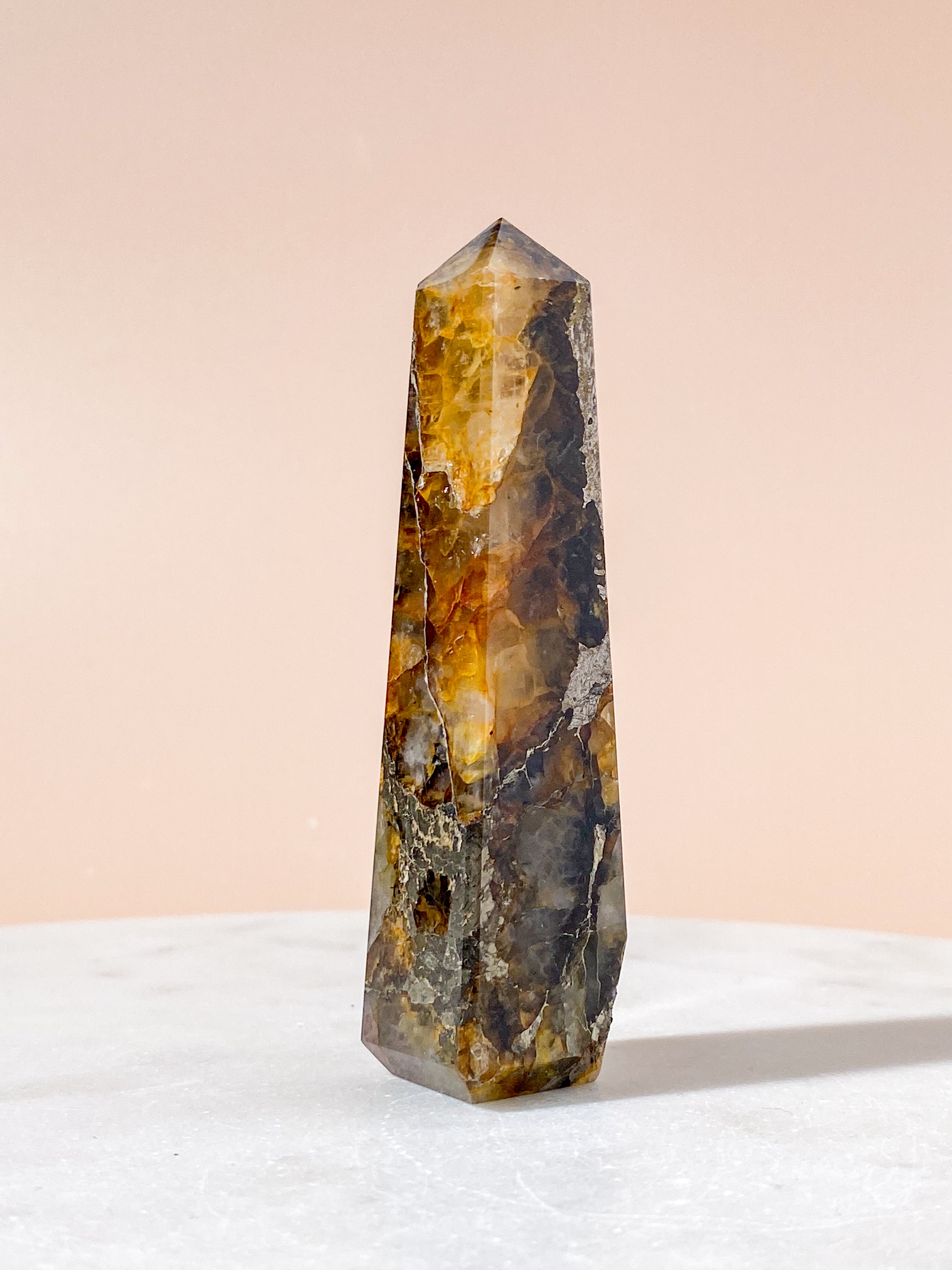 Golden Healer med Pyrit Tårn (Nr. 6)