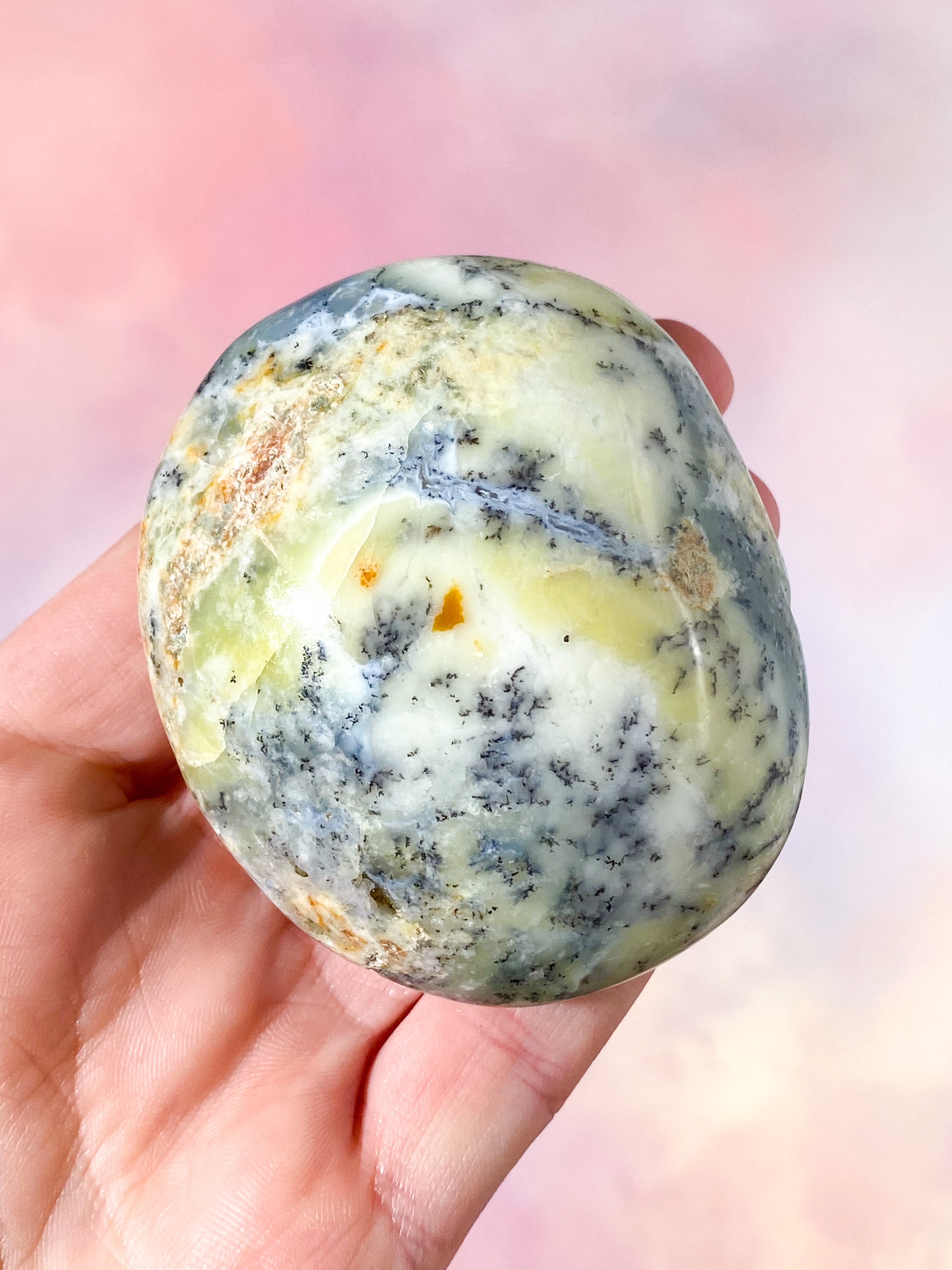 Grøn Dendrit Opal Palmstone (Nr. 4)