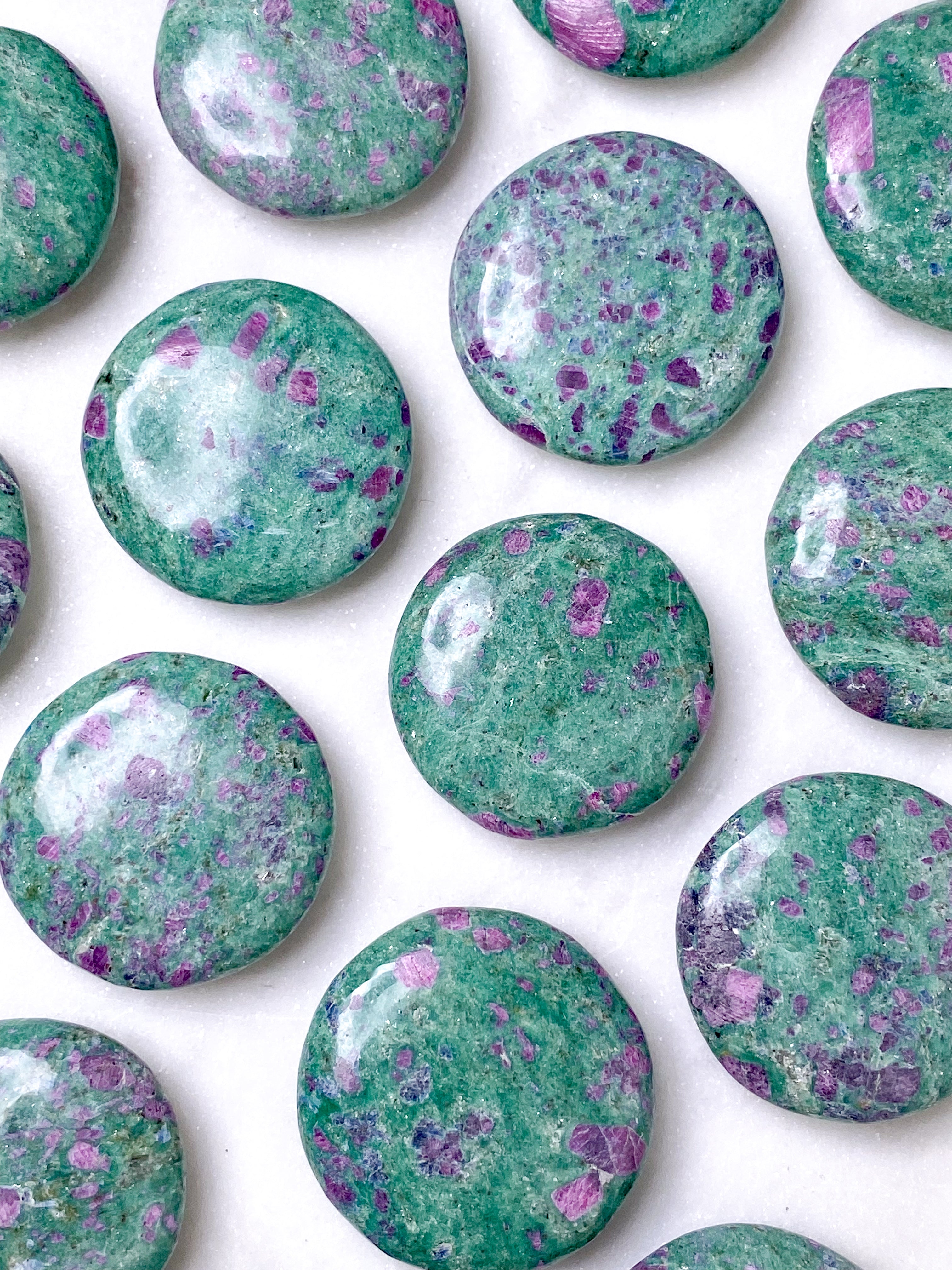 Rubin I Fuchsit Mini Disc (Flad Poleret Lommesten)