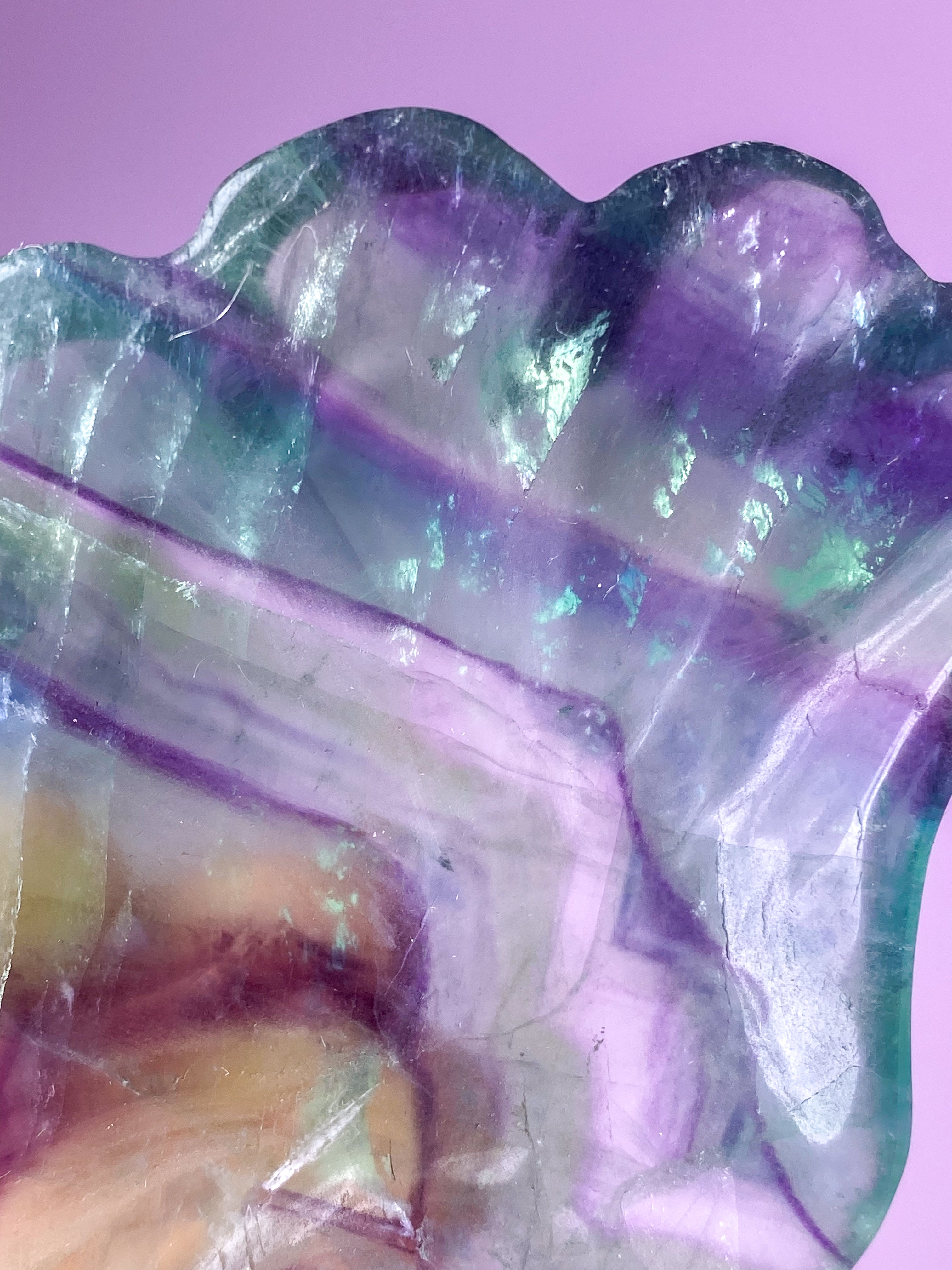 Regnbue Fluorit Muslingeskål (Nr. 3)