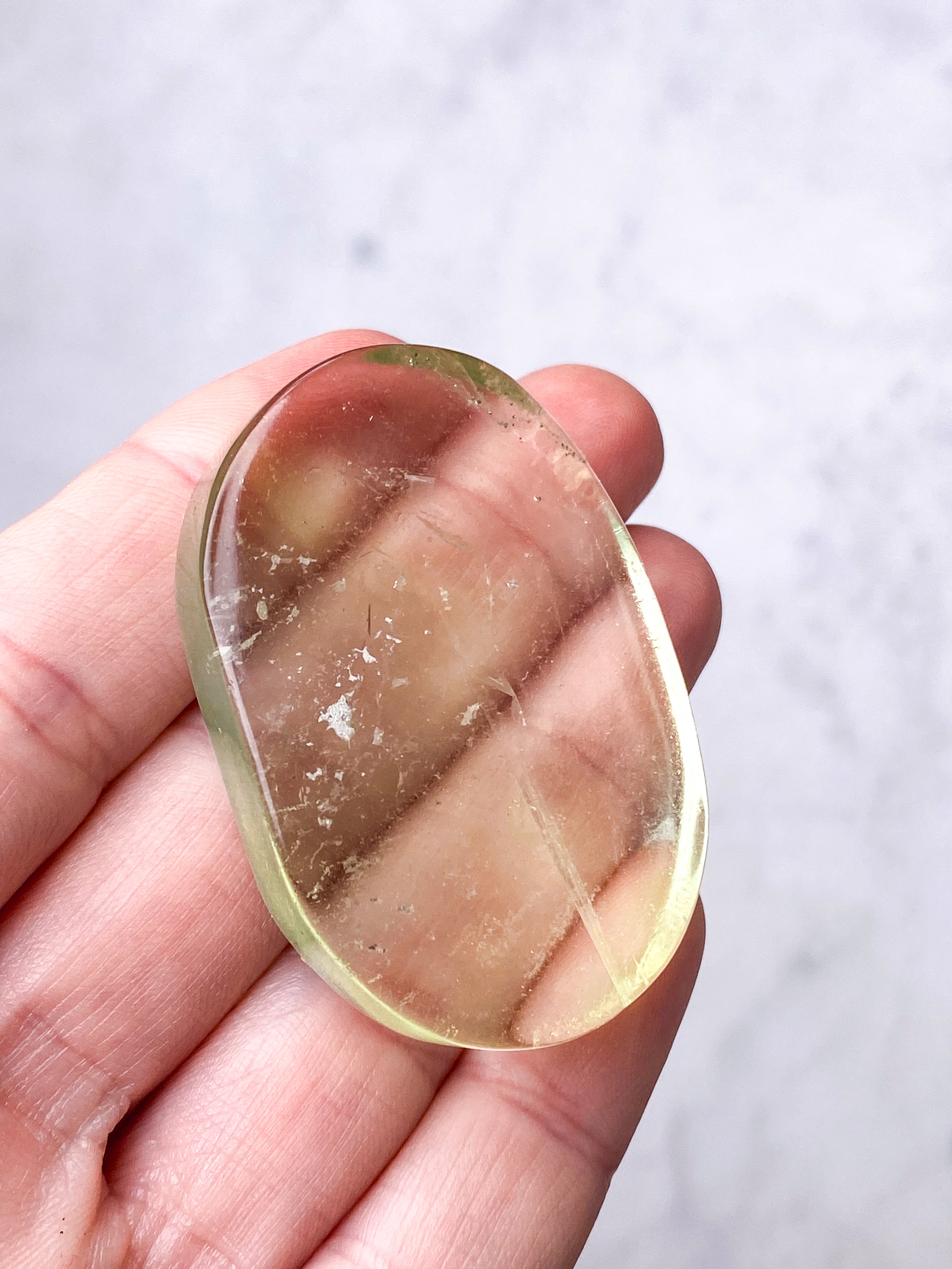 Green Apple Fluorit Palmstone (Nr. 10) (Eksklusiv)