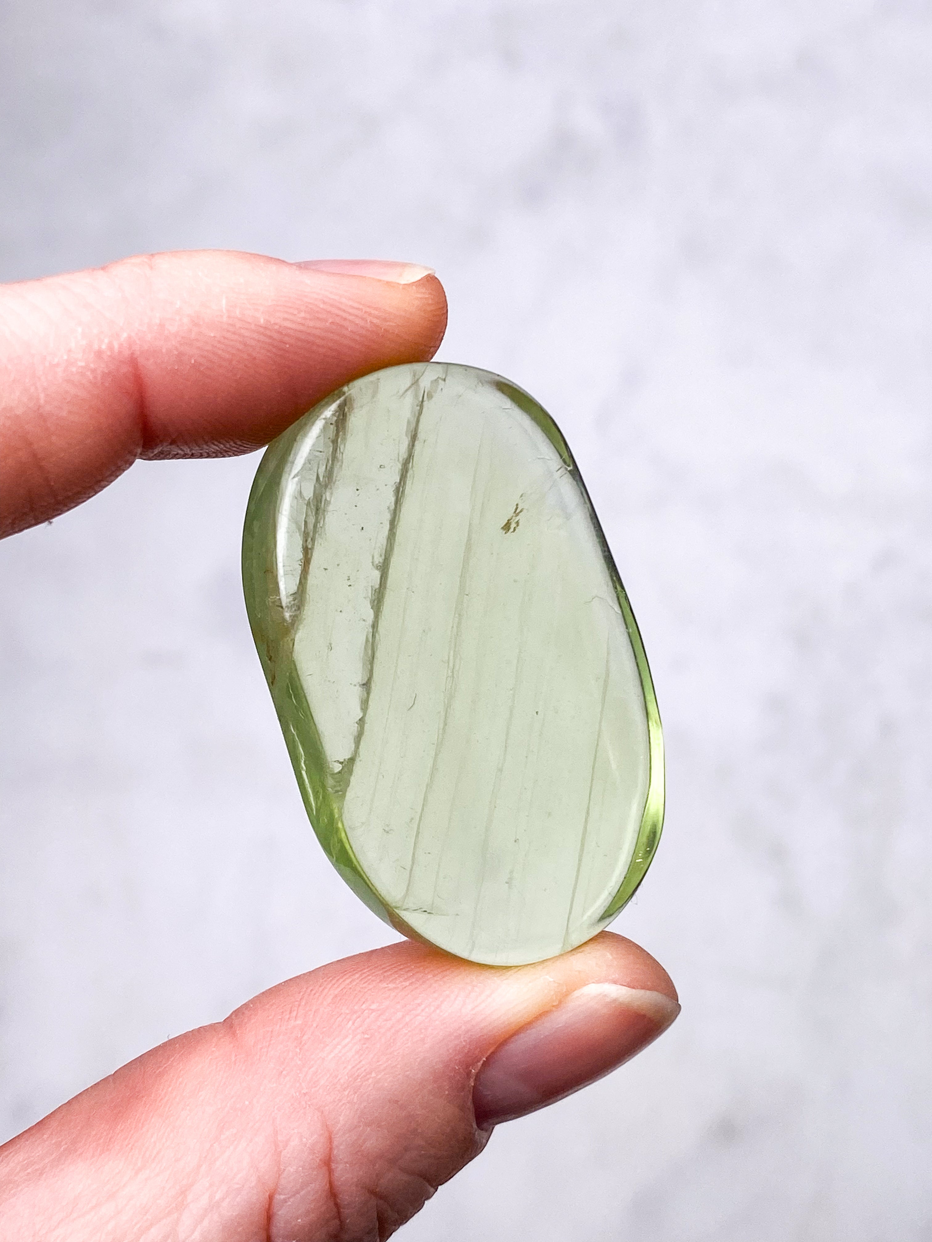 Green Apple Fluorit Palmstone (Nr. 14) (Eksklusiv)