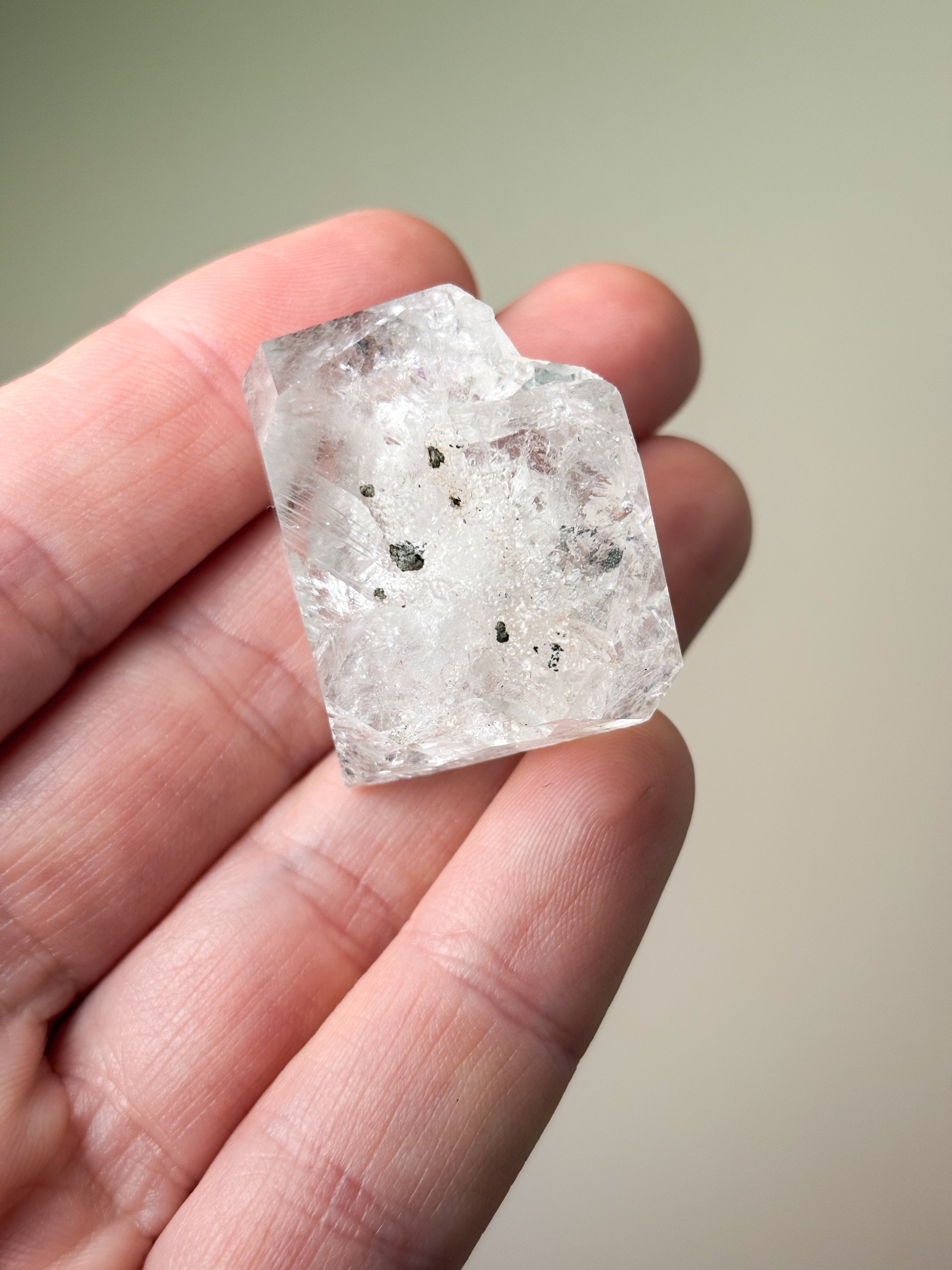 Herkimer Diamond (No. 4) Exclusive Quality