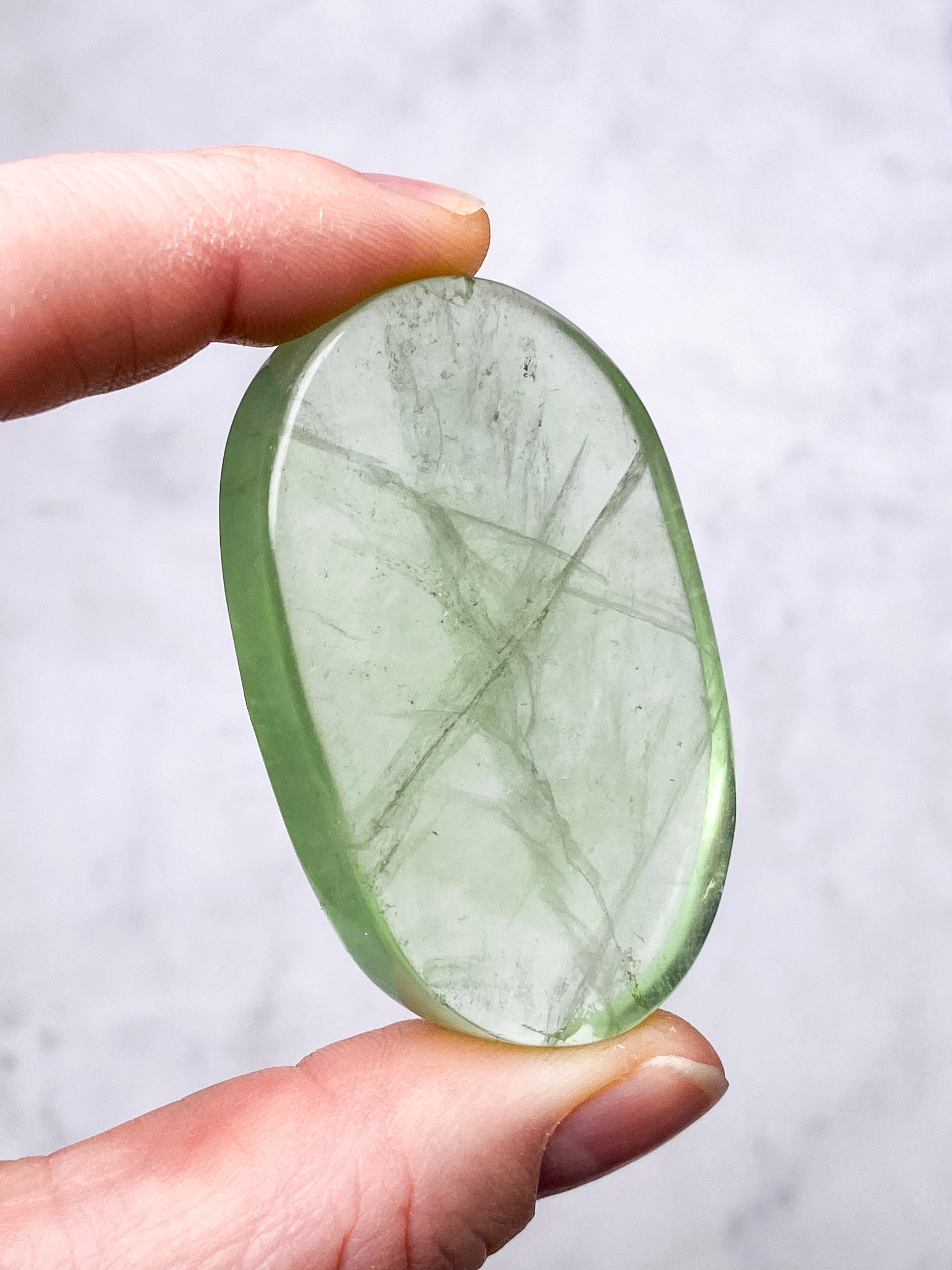 Green Apple Fluorit Palmstone (Nr. 23) (Eksklusiv)