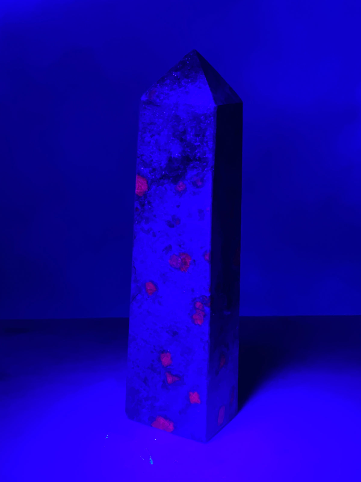 Rubin Fuchsit Tårn (Nr. 4) - UV Reaktiv