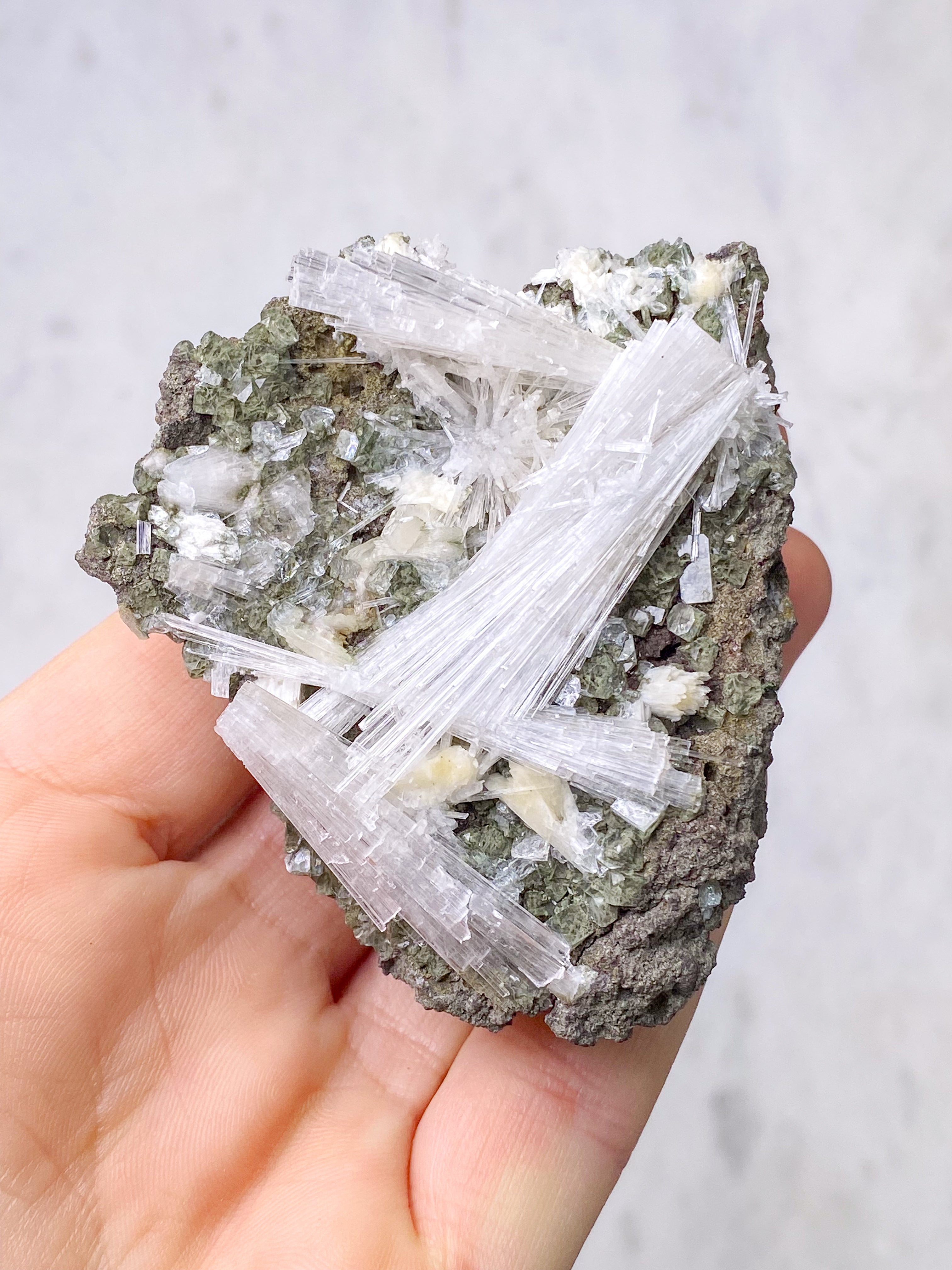 Scolesit og Apophyllit Klynge (Nr. 6)