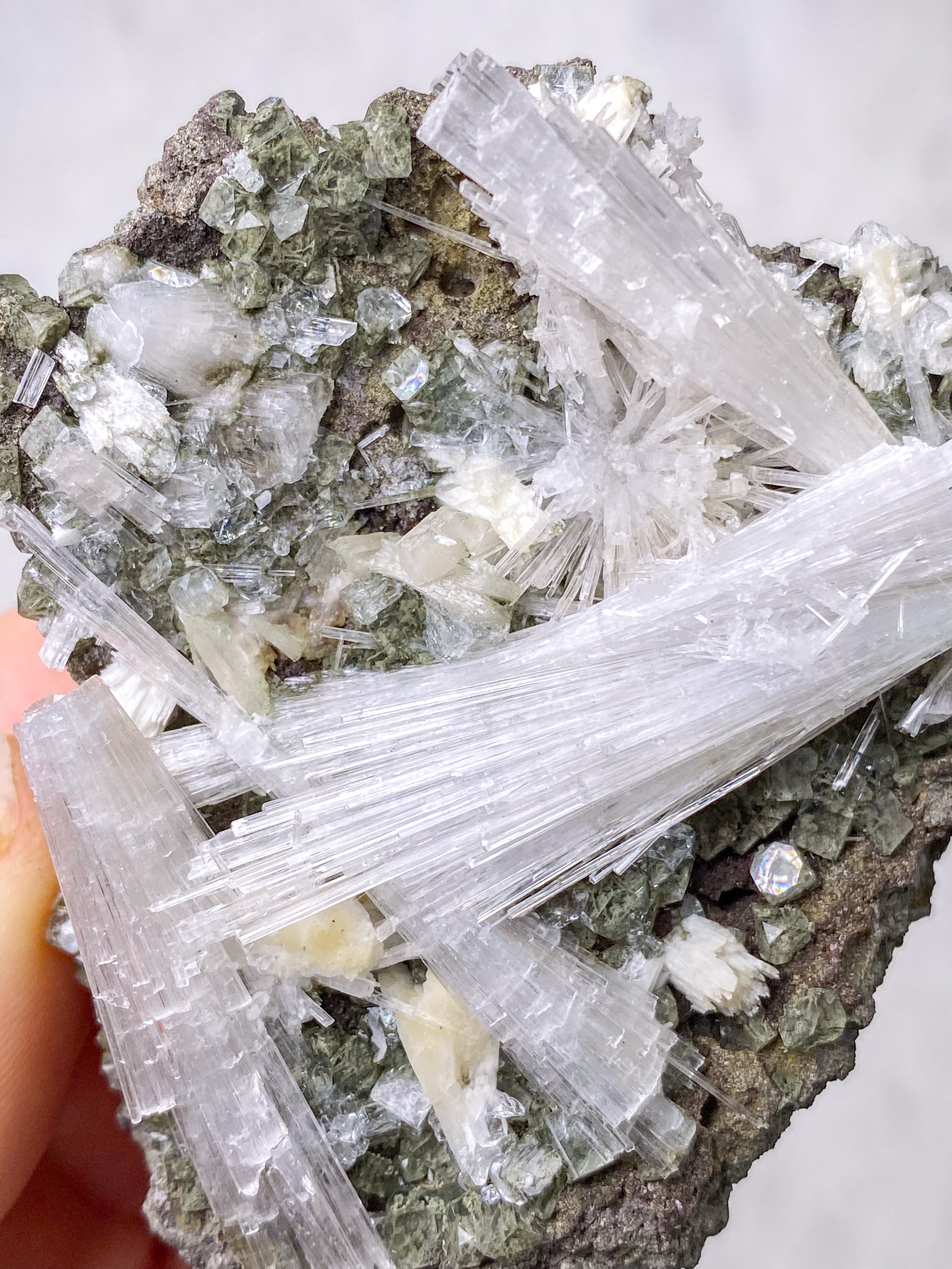 Scolesit og Apophyllit Klynge (Nr. 6)