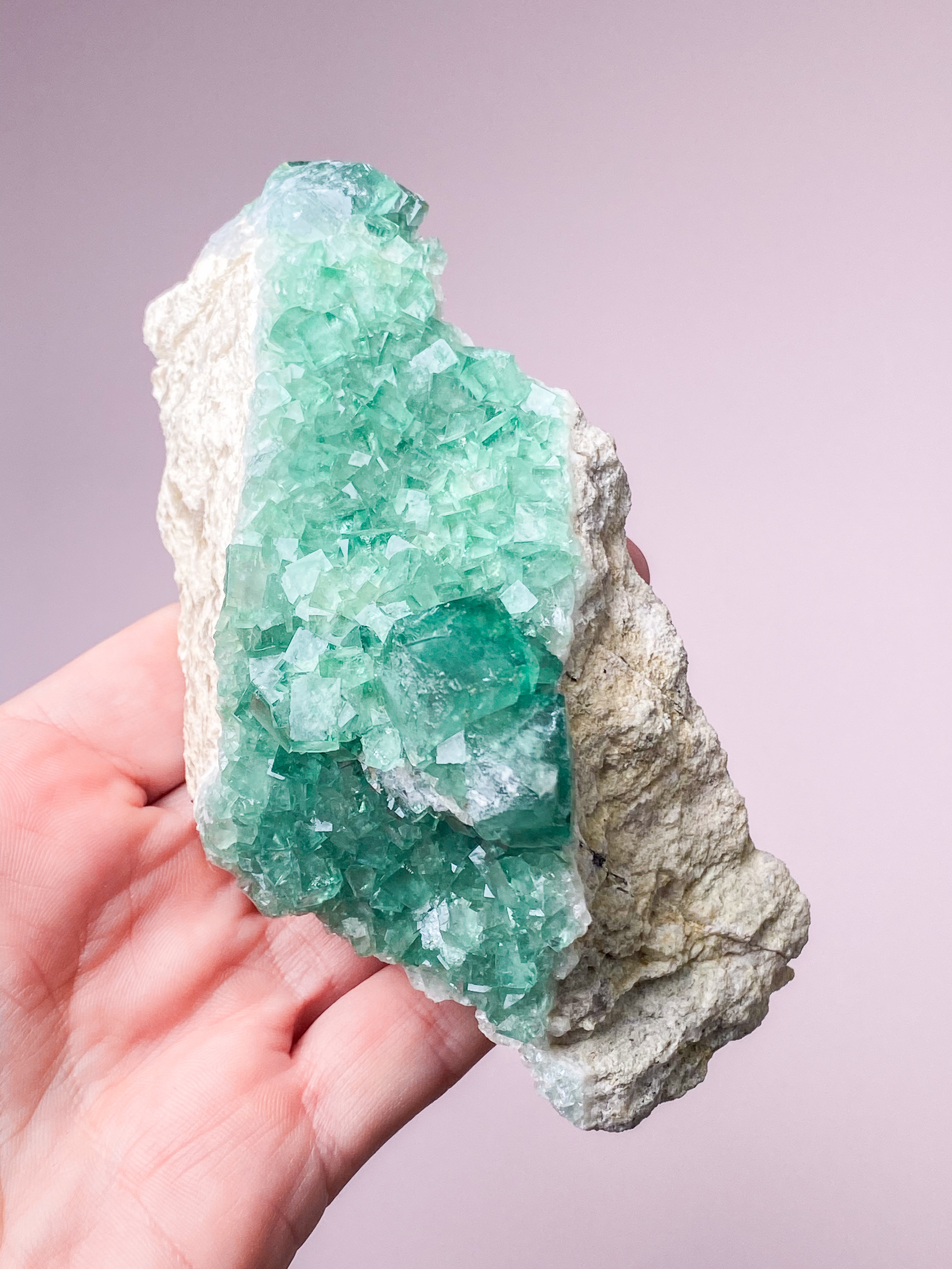 Grøn Kubisk Fluorit Klynge (Nr. 13) Eksklusiv Kvalitet