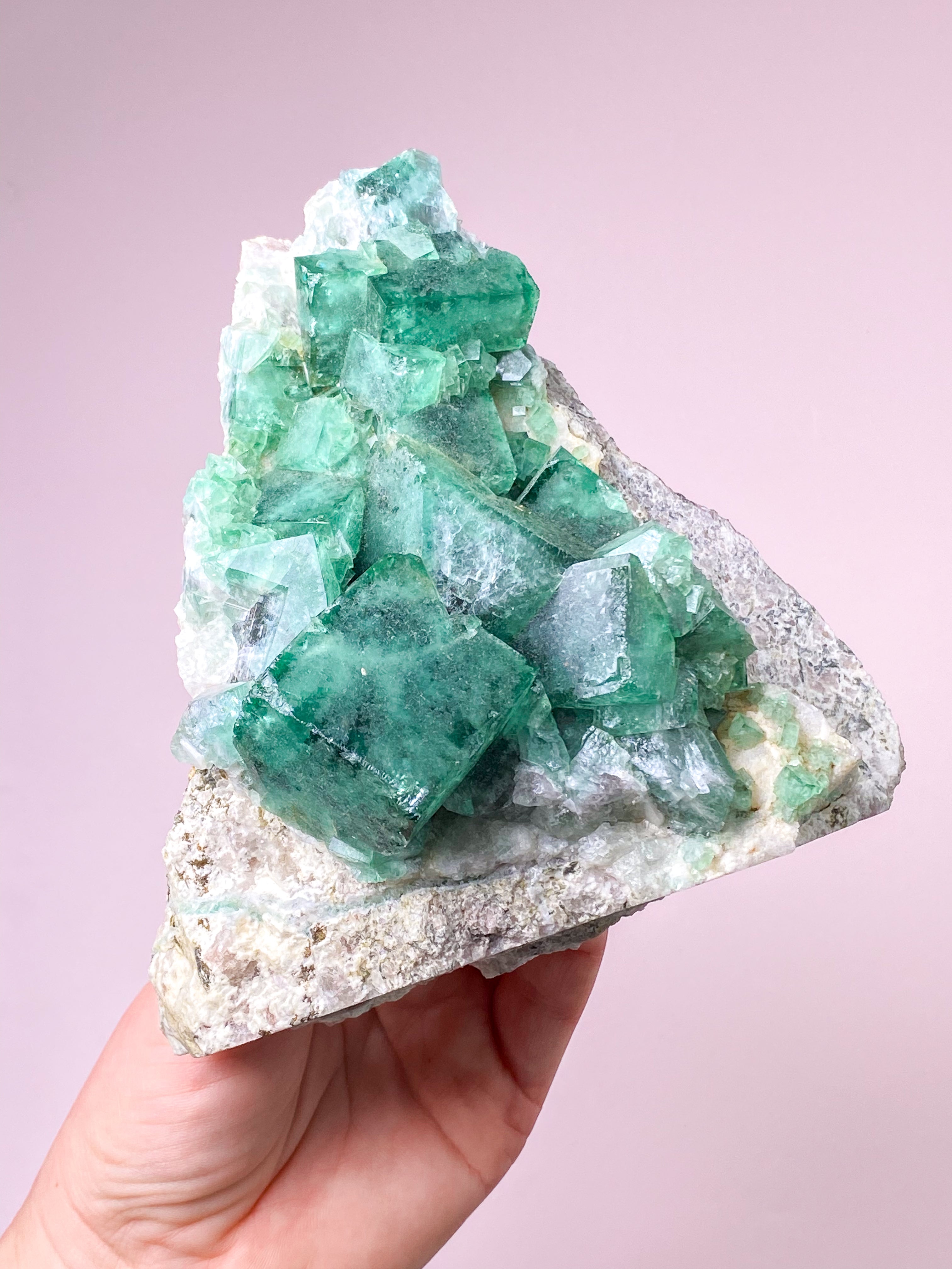 Grøn Kubisk Fluorit Klynge (Nr. 17) Eksklusiv Kvalitet