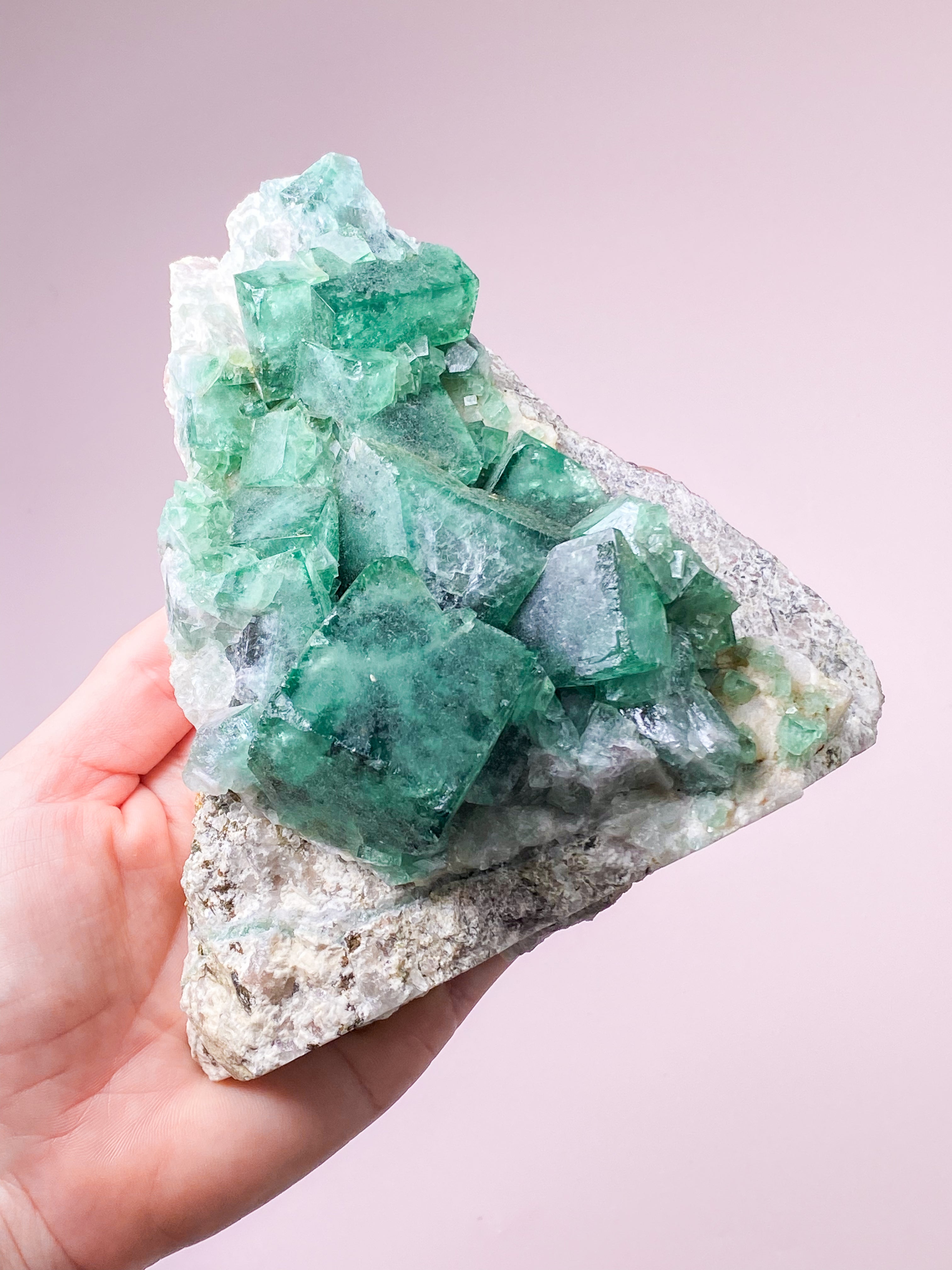 Grøn Kubisk Fluorit Klynge (Nr. 17) Eksklusiv Kvalitet