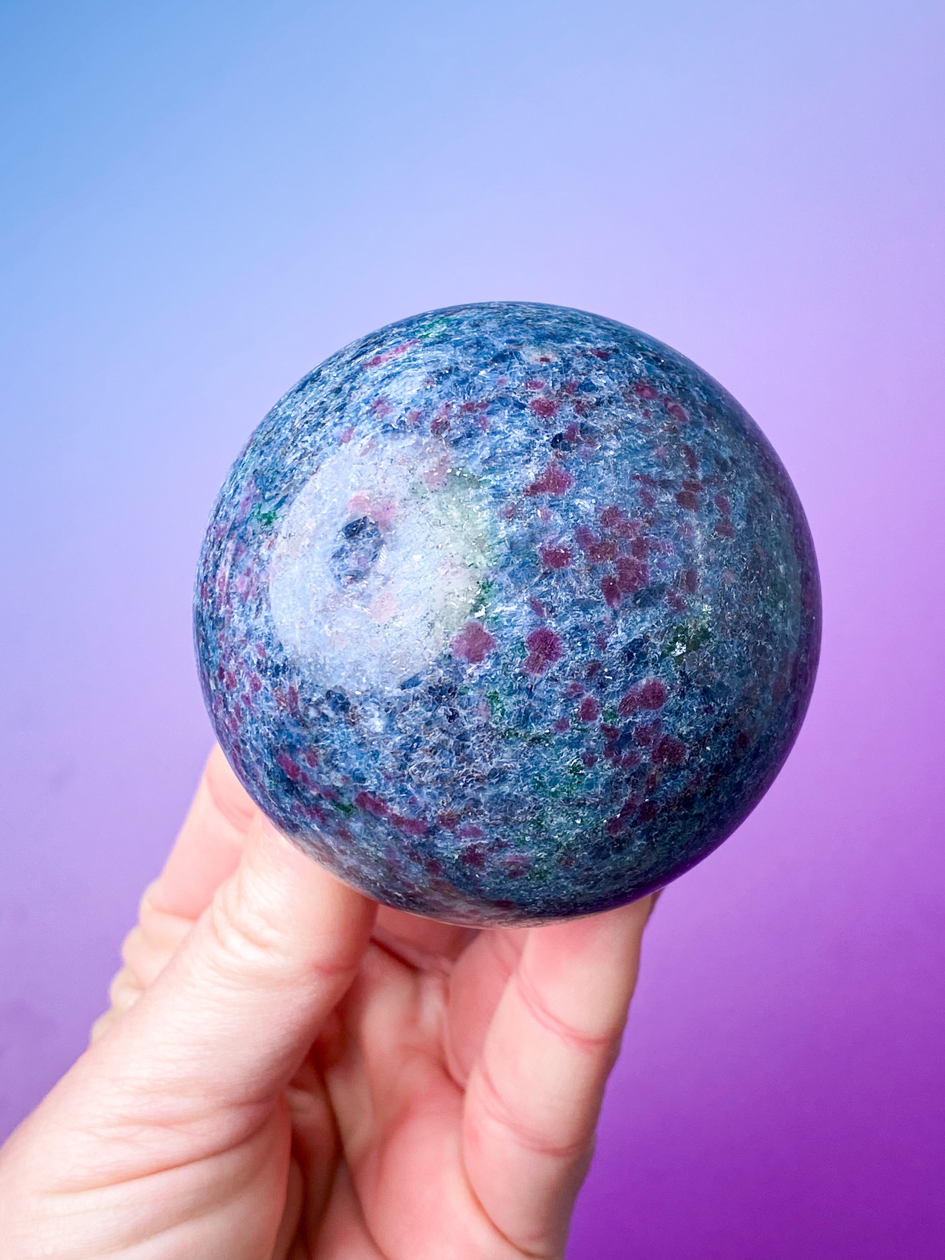 Rubin i Kyanit Kugle (Nr. 1)