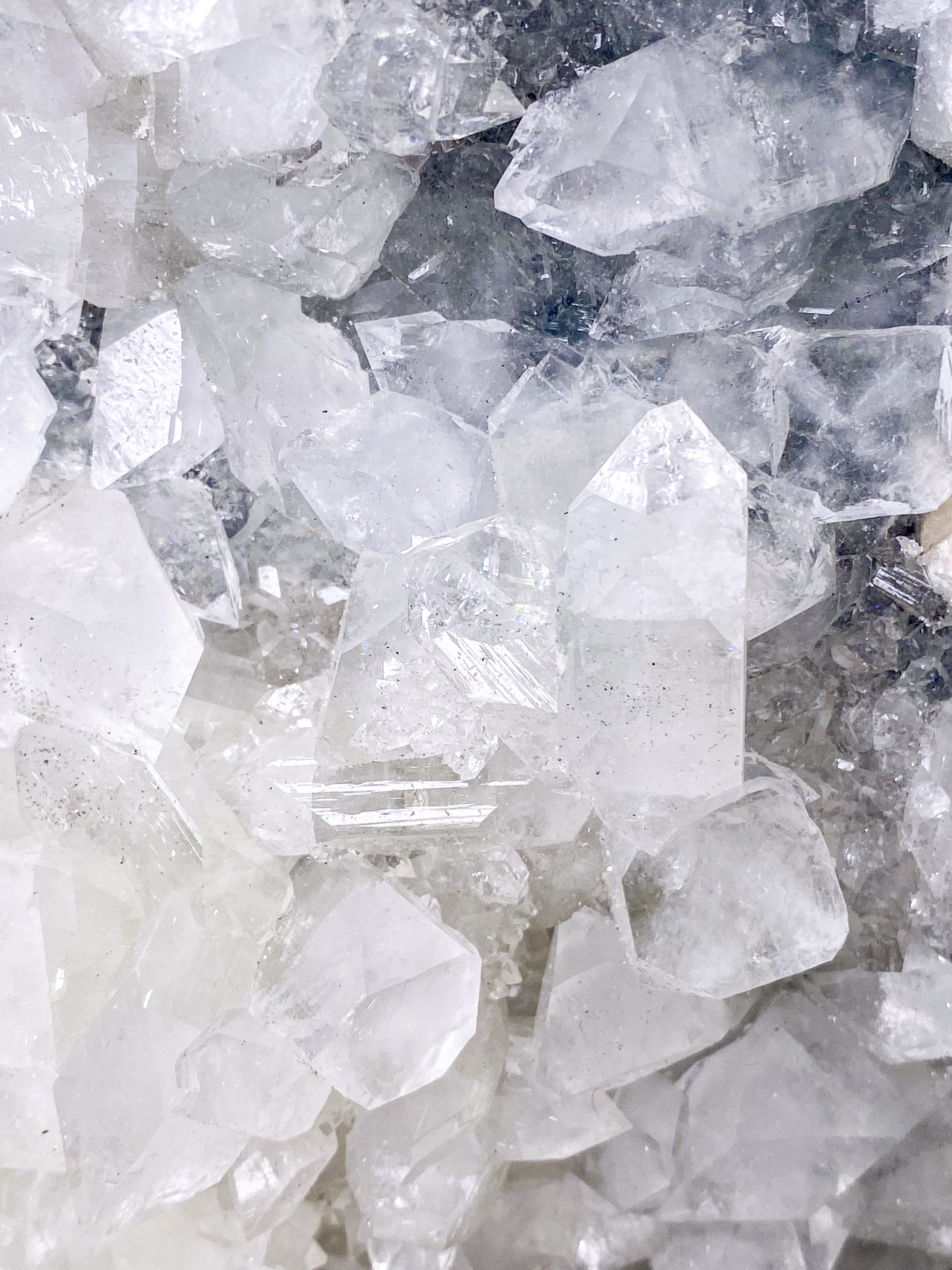 Apofyllitkluster (nr 81)