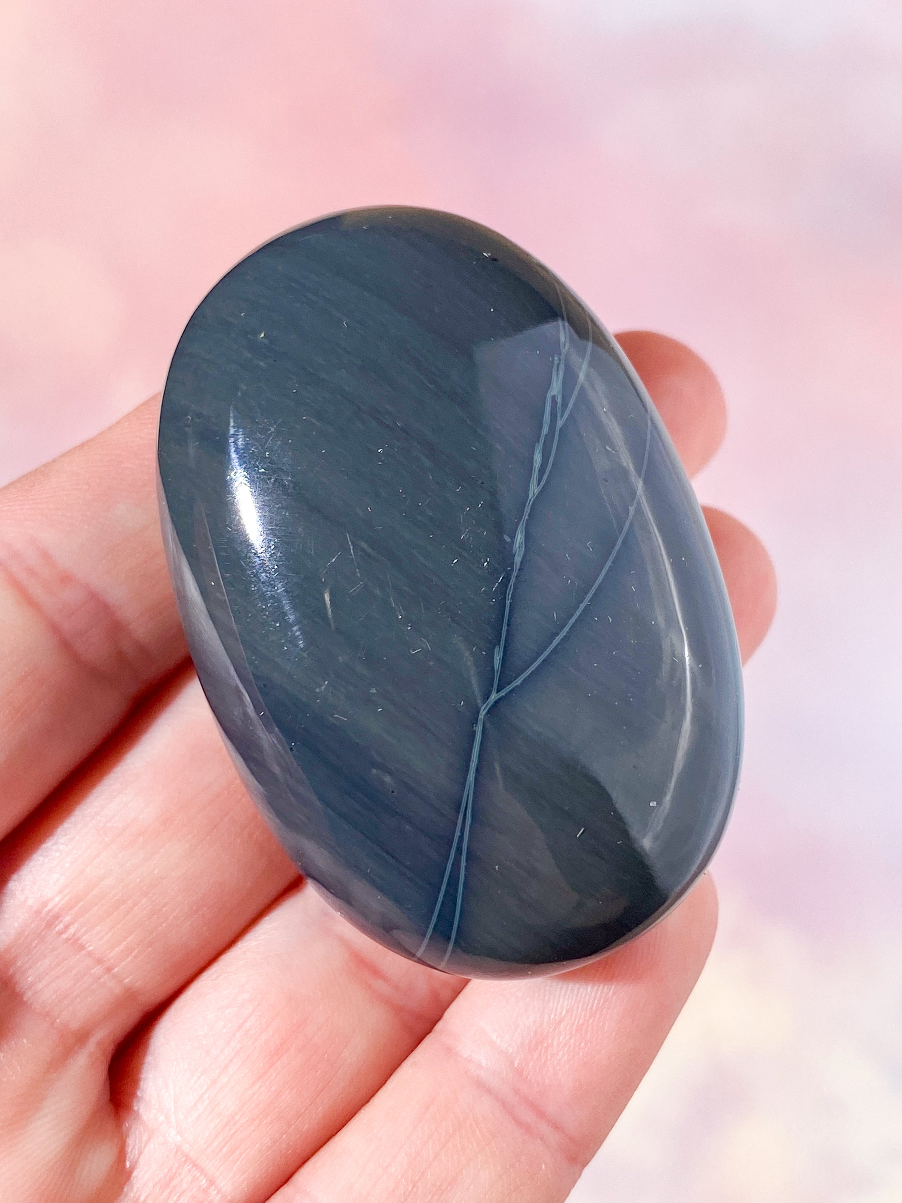 Spiderweb Obsidian Palmstone (Nr. 1)