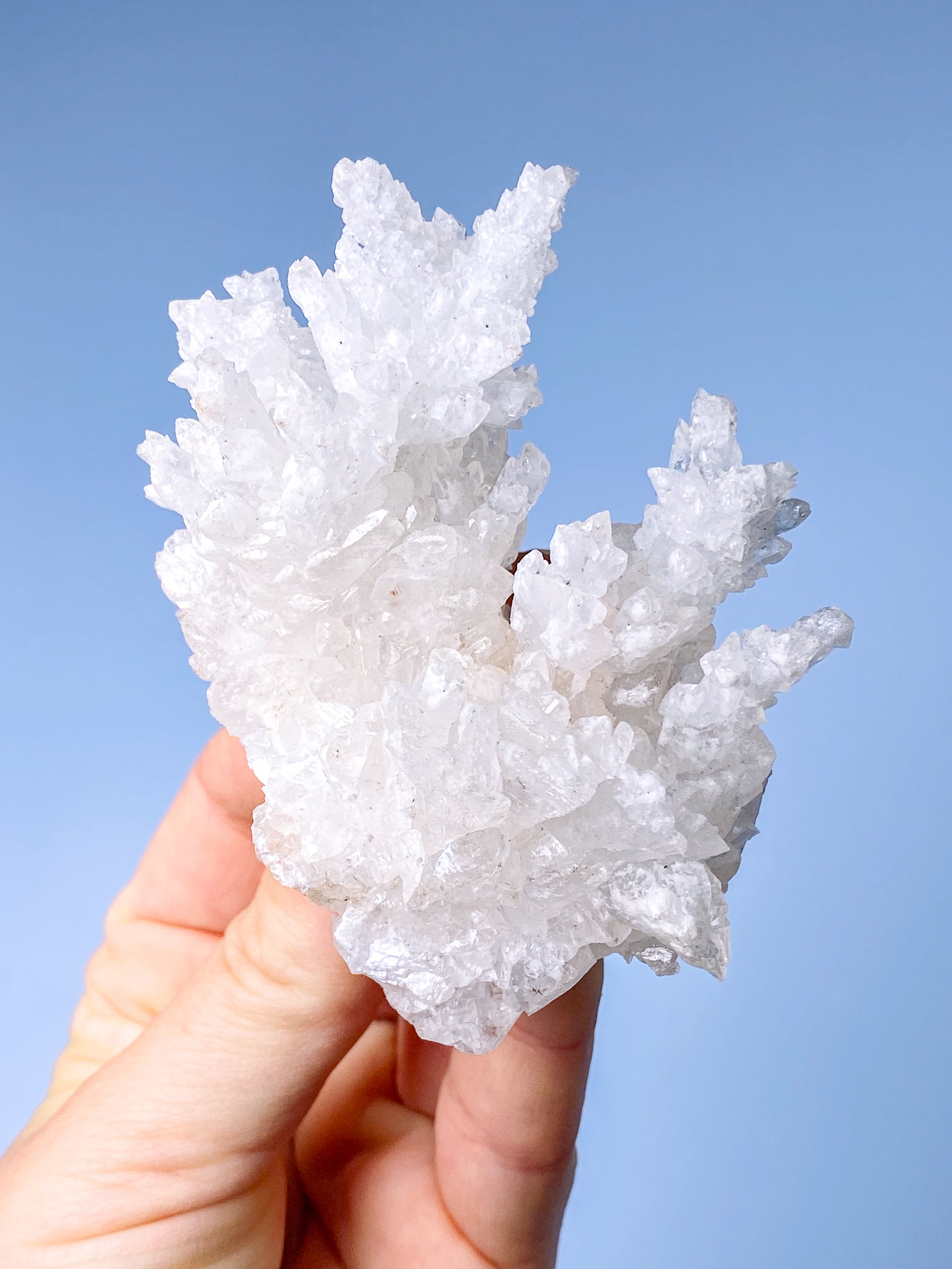 Hvid Aragonit Klynge (Nr. 19)