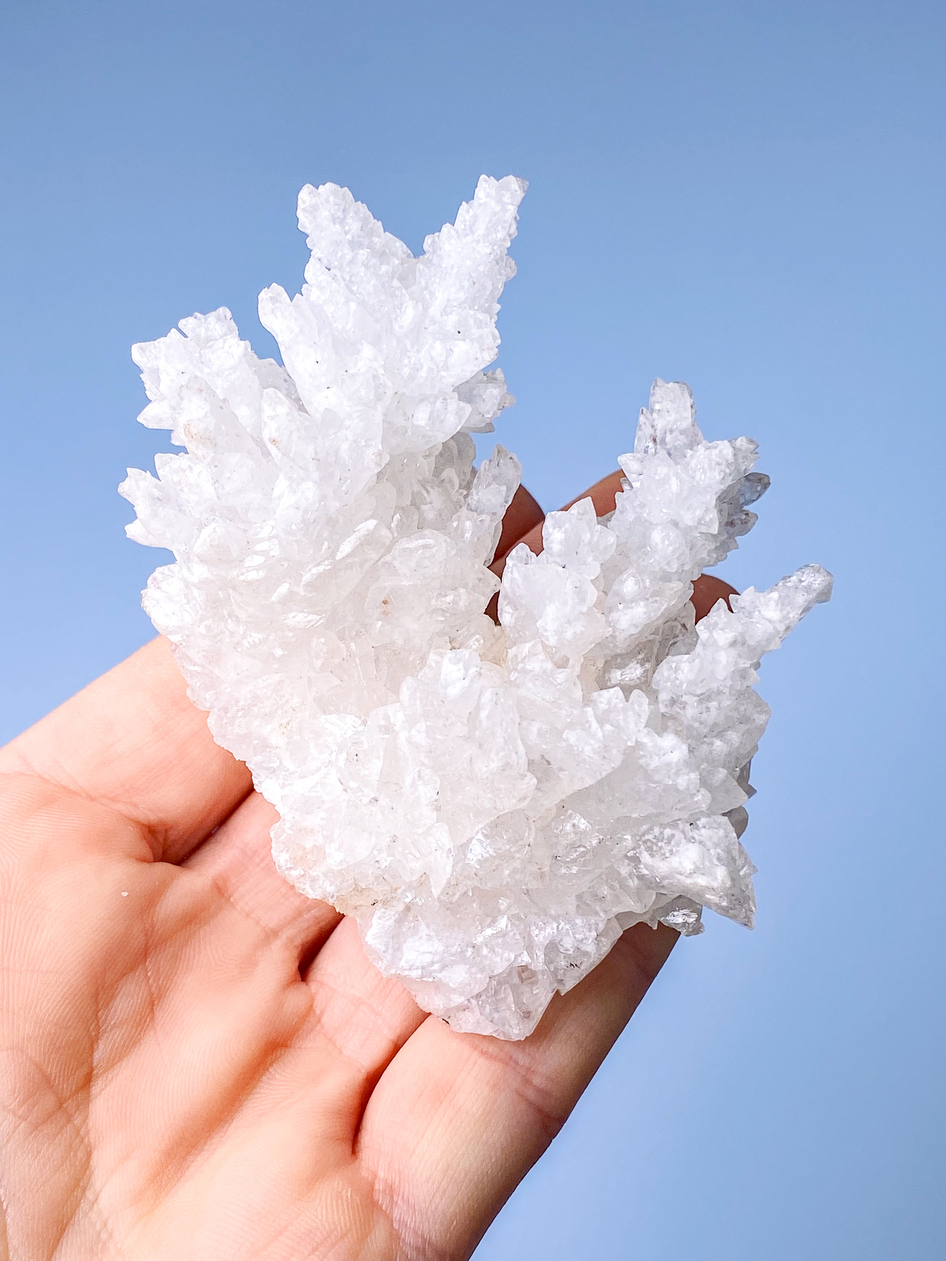 Hvid Aragonit Klynge (Nr. 19)