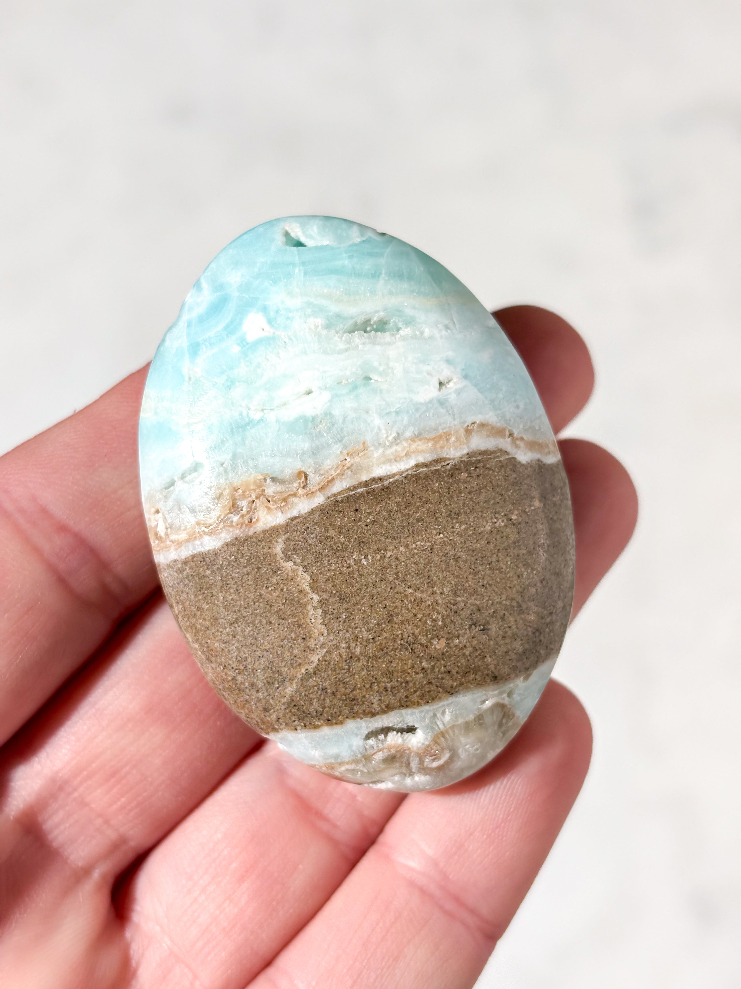Caribisk Calcit Palmstone (Nr. 6)