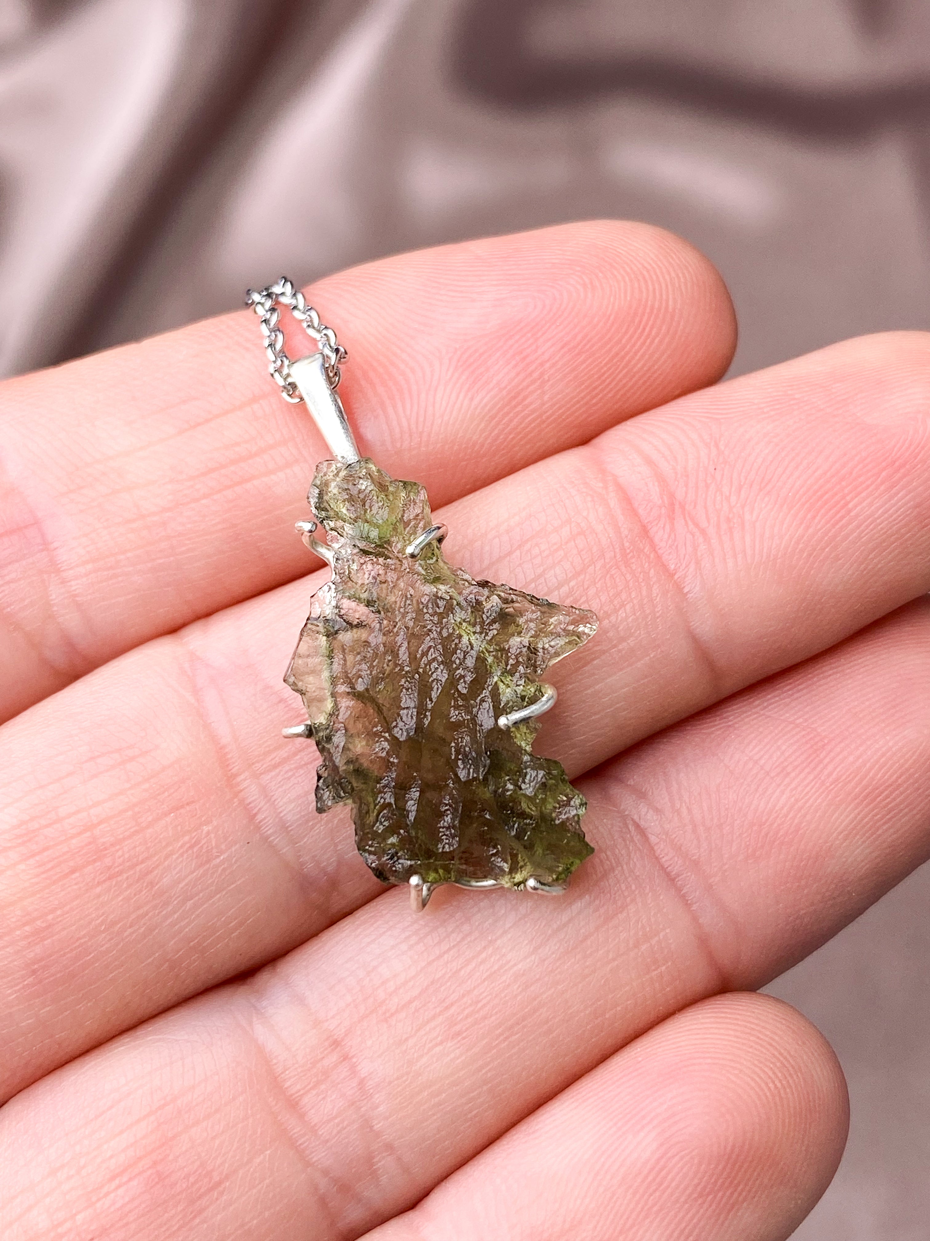 Besednice Moldavit Pendant (nr 20)