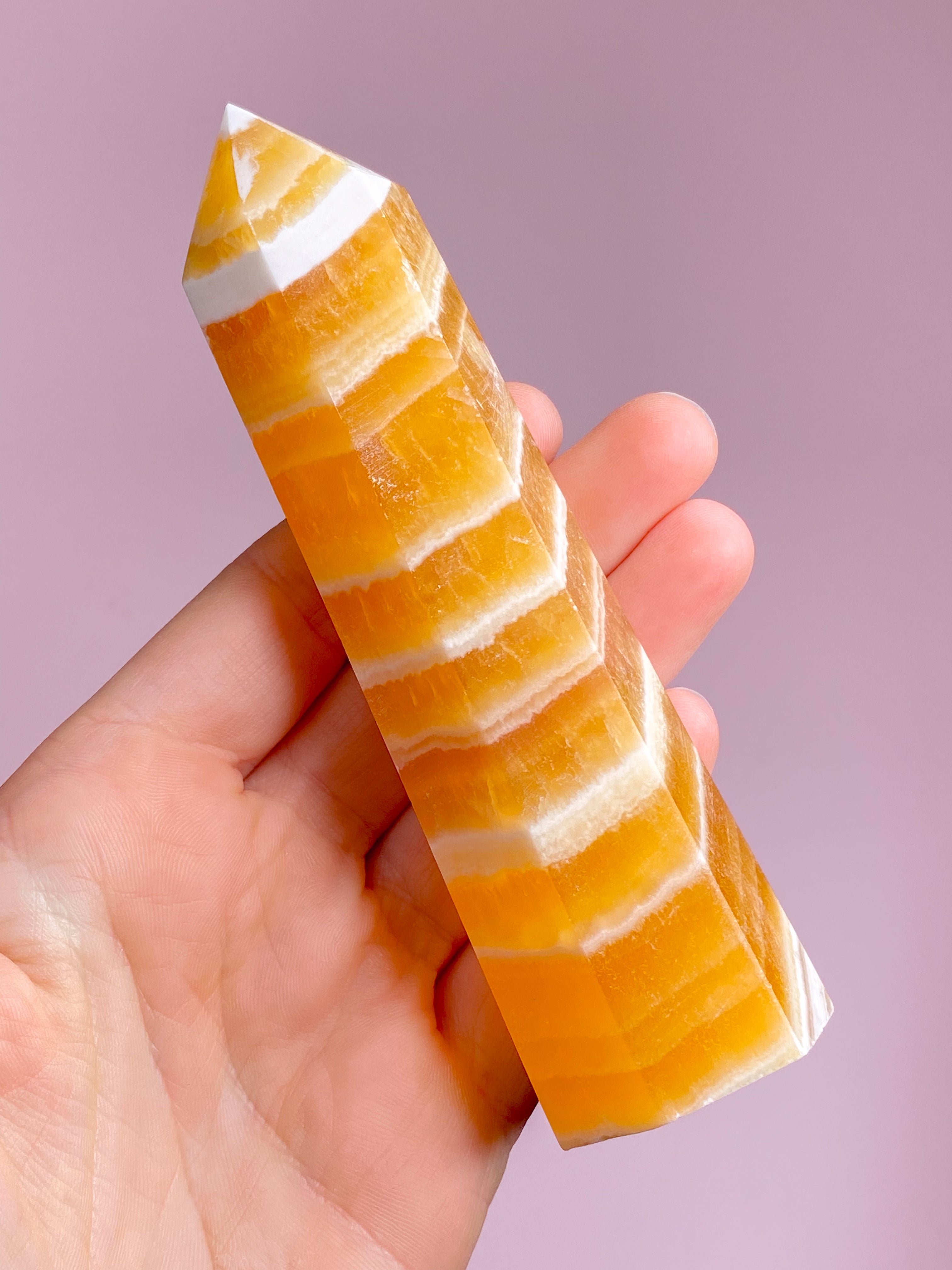 Orange Calcit Tårn Med Bånd (Nr. 13)