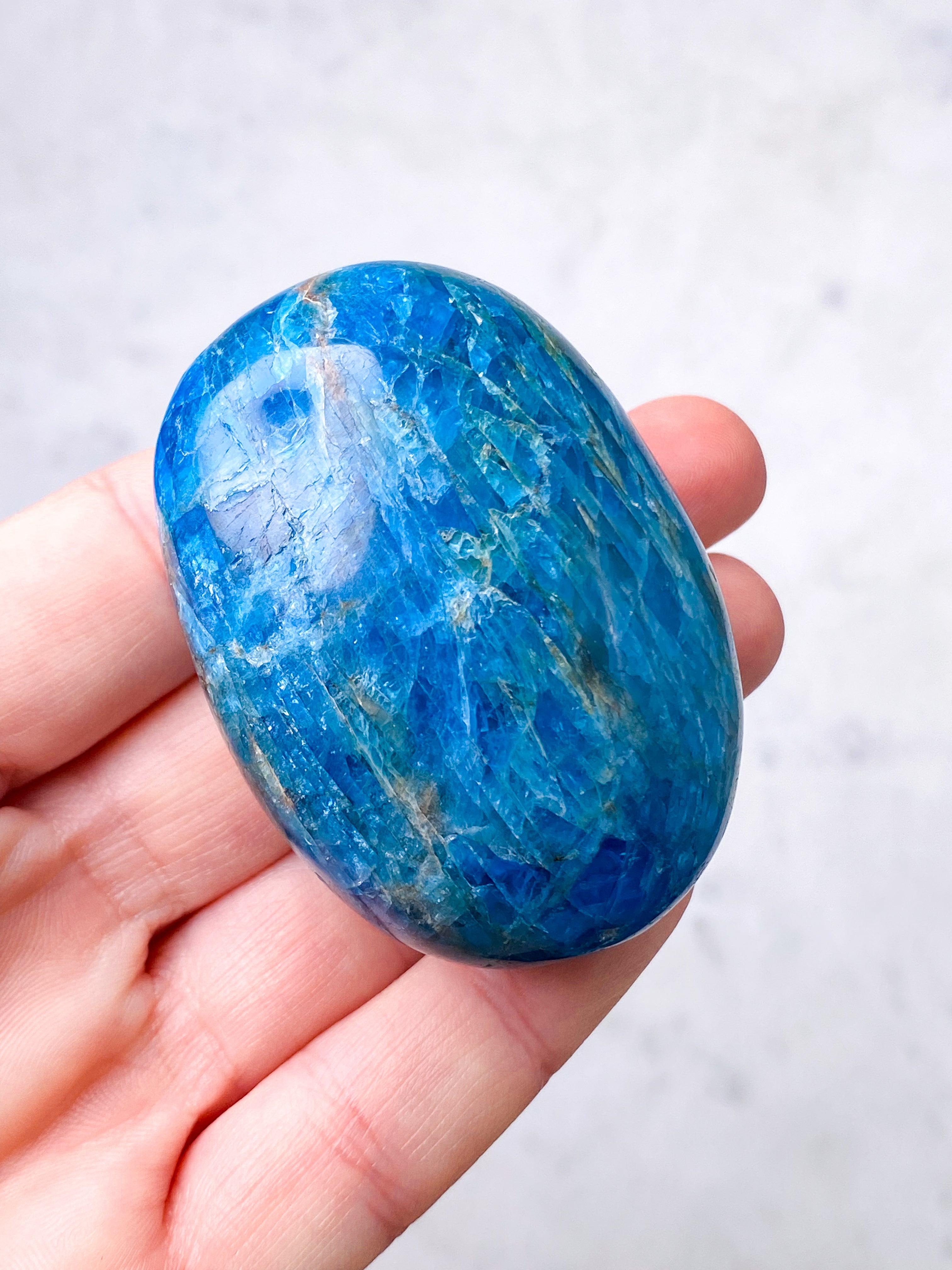 Blå Apatit Palmstone (Nr. 13)