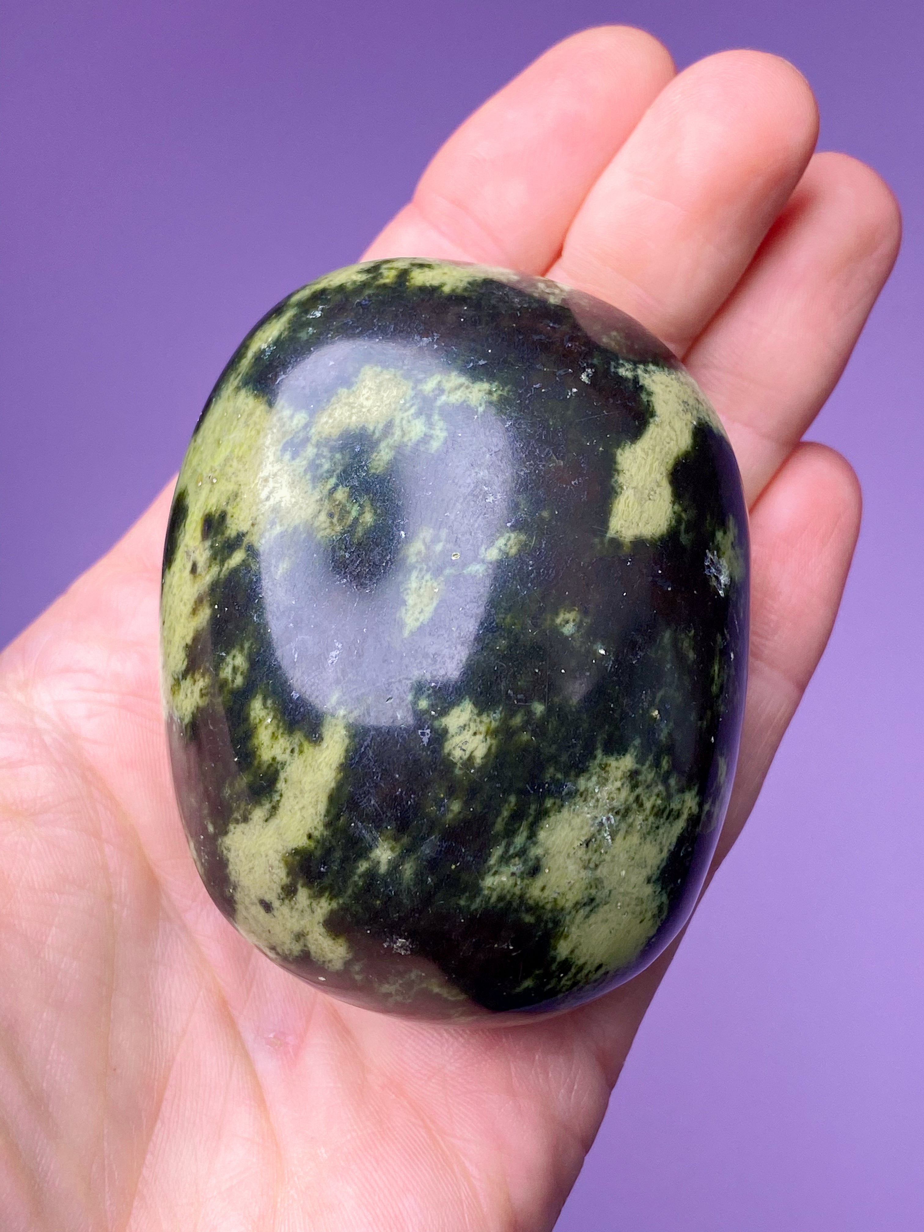 Leopard Serpentin Palmstone (Nr. 4)